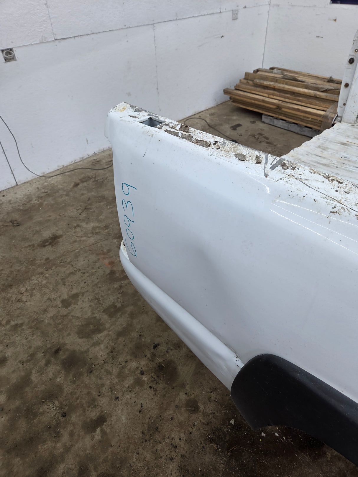 1999-2007 Chevrolet Silverado / GMC Sierra 1500 2500 3500 HD 8' Long Bed Truck Bed