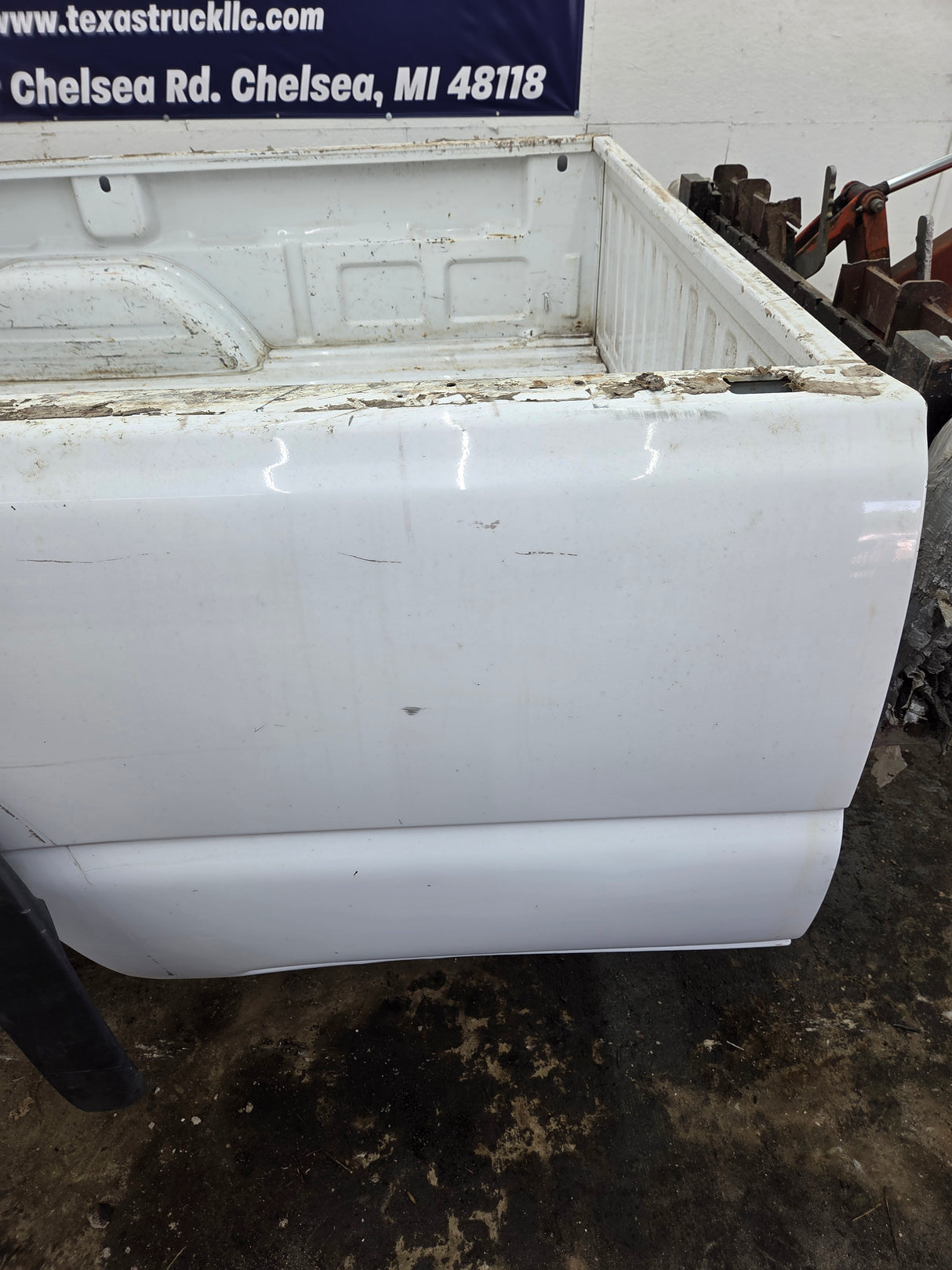 1999-2007 Chevrolet Silverado / GMC Sierra 1500 2500 3500 HD 8' Long Bed Truck Bed