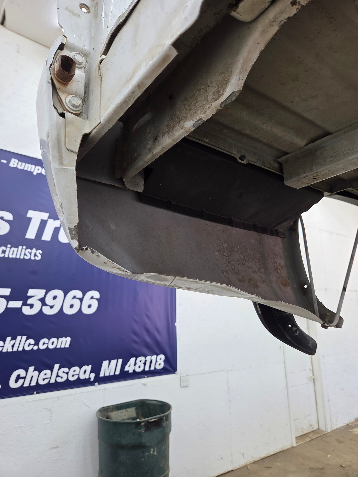 1999-2007 Chevrolet Silverado / GMC Sierra 1500 2500 3500 HD 8' Long Bed Truck Bed
