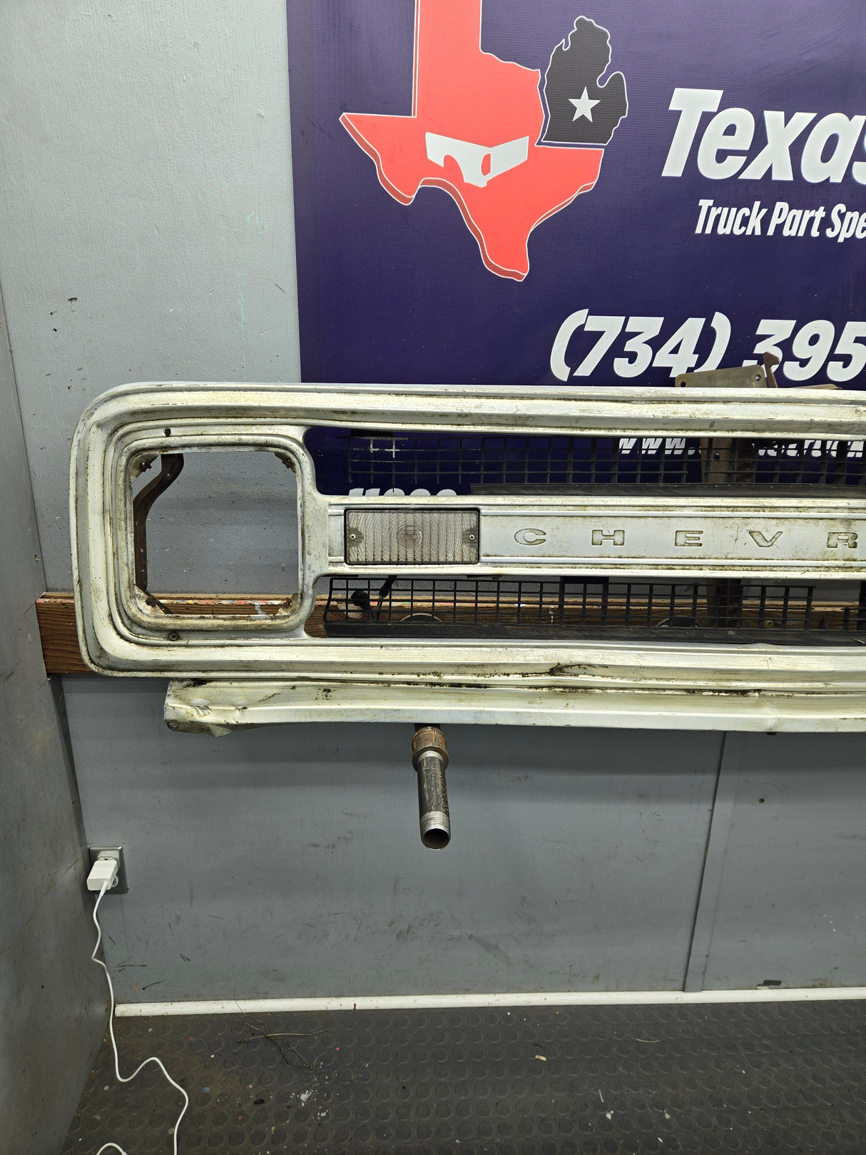 1969-1970 Chevrolet K / C Series Grill