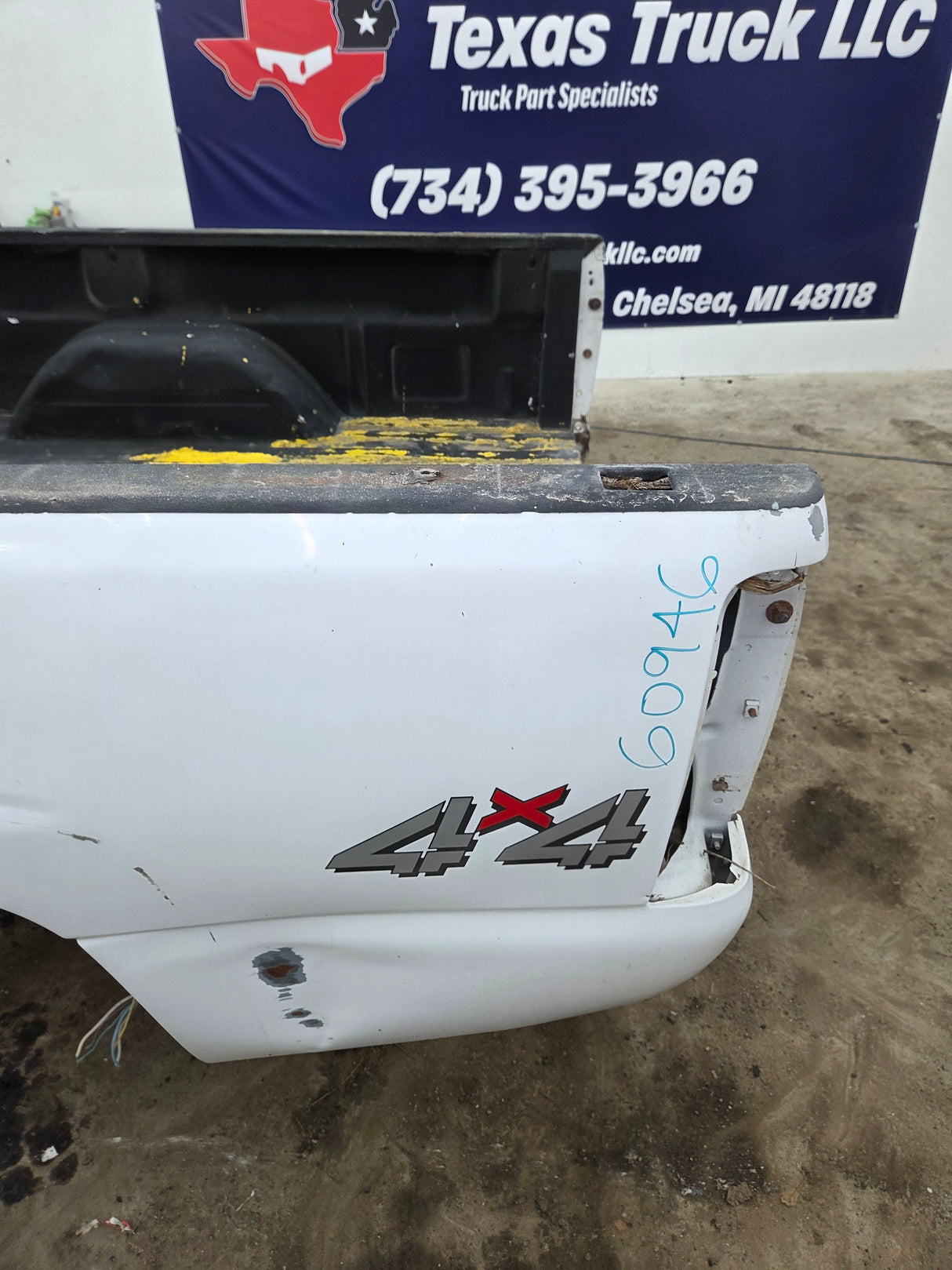 1999-2007 Chevrolet Silverado / GMC Sierra 1500 2500 3500 HD 8' Long Bed Truck Bed