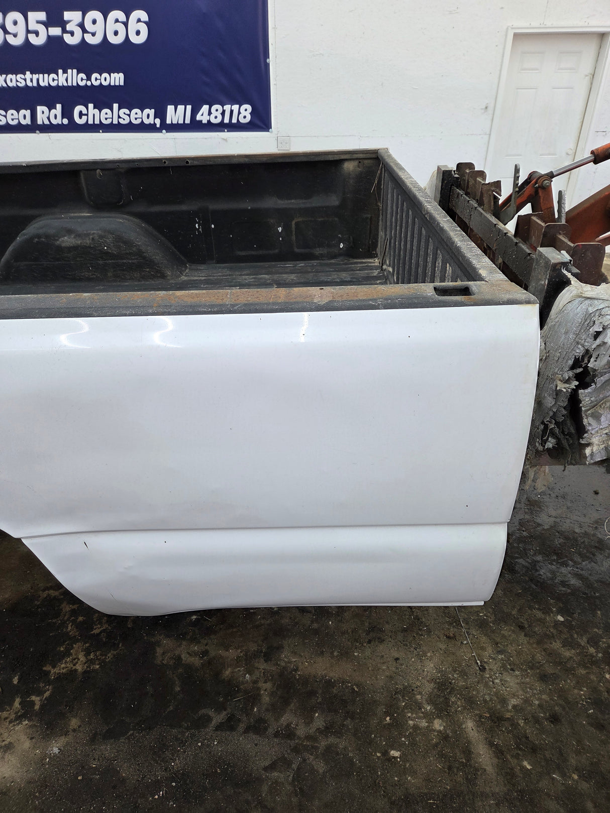 1999-2007 Chevrolet Silverado / GMC Sierra 1500 2500 3500 HD 8' Long Bed Truck Bed