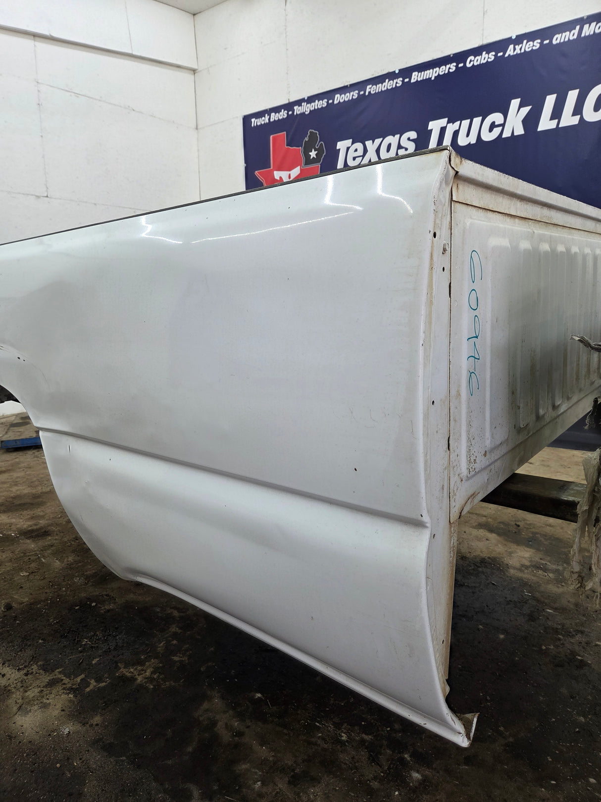 1999-2007 Chevrolet Silverado / GMC Sierra 1500 2500 3500 HD 8' Long Bed Truck Bed