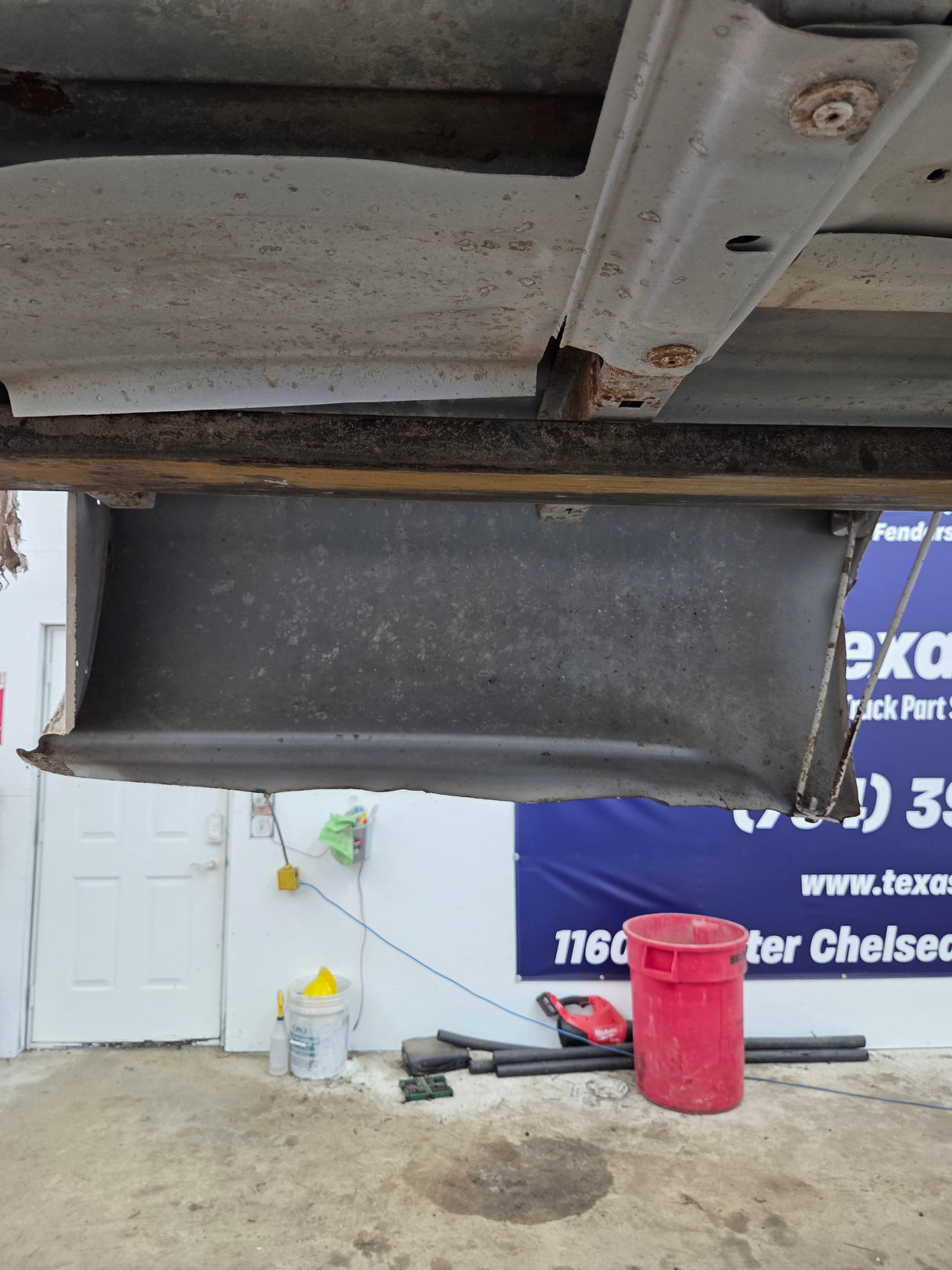 1999-2007 Chevrolet Silverado / GMC Sierra 1500 2500 3500 HD 8' Long Bed Truck Bed