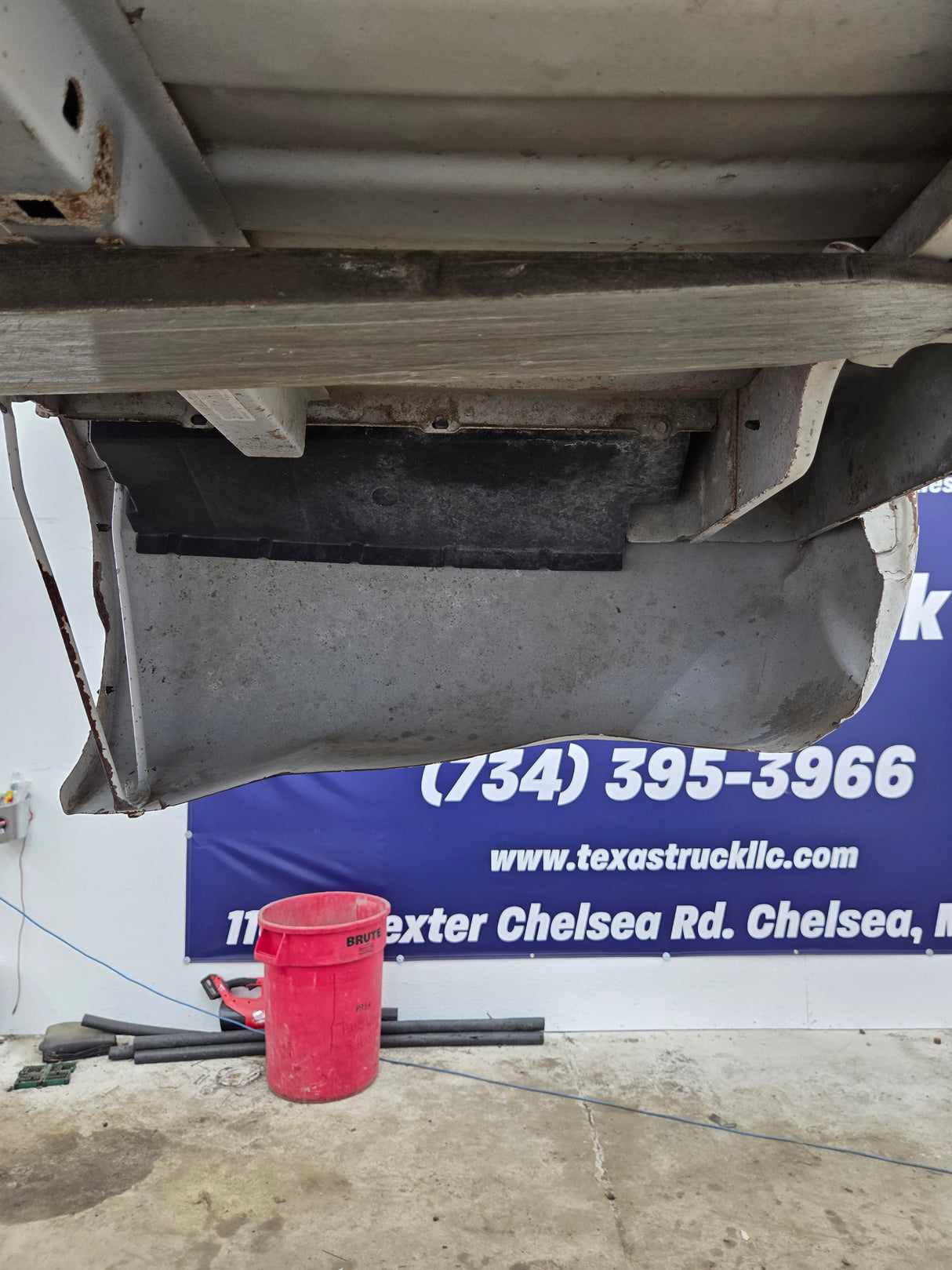 1999-2007 Chevrolet Silverado / GMC Sierra 1500 2500 3500 HD 8' Long Bed Truck Bed