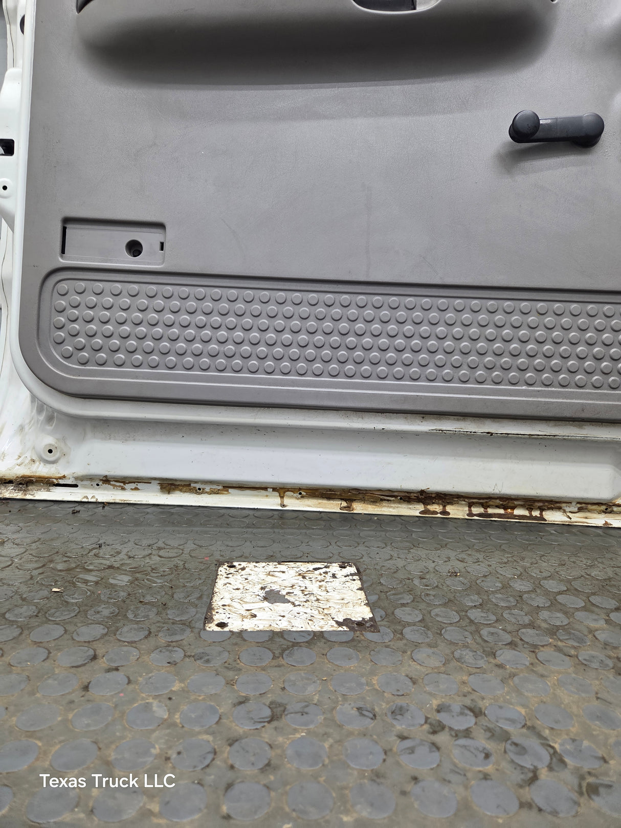 1999-2011 Ford Super Duty LH Driver Side Front Door F250 F350 F450 F550