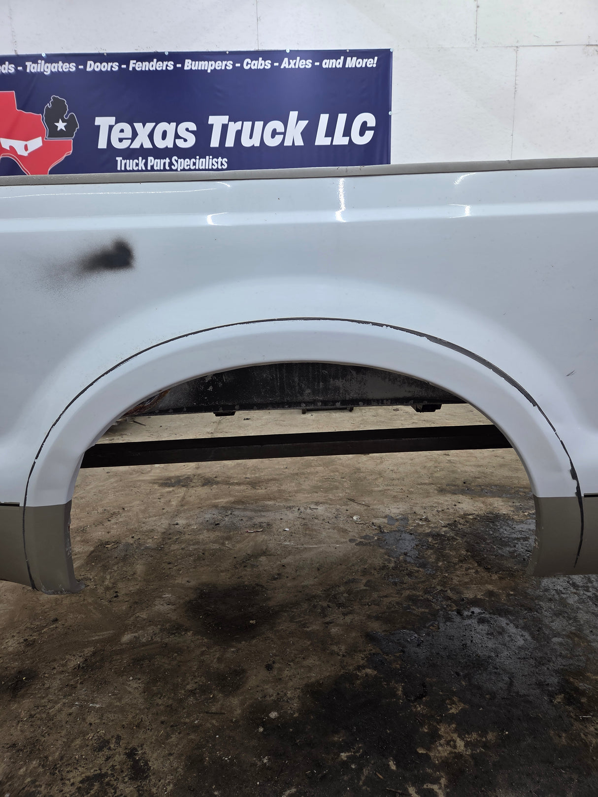 1999-2010 Ford Super Duty F250 F350 6' 9" Short Truck Bed