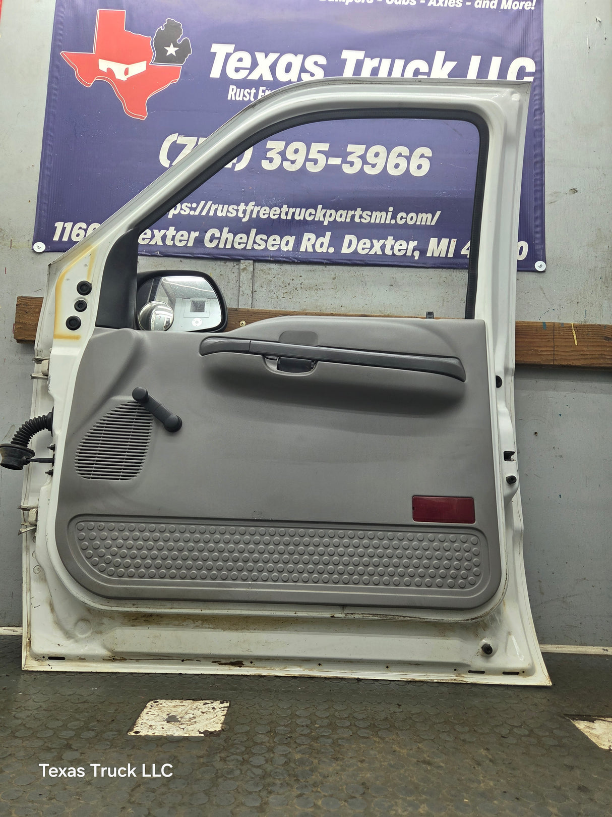 1999-2011 Ford Super Duty / Excursion Front Passenger Side RH Door F250 F350 F450 F550