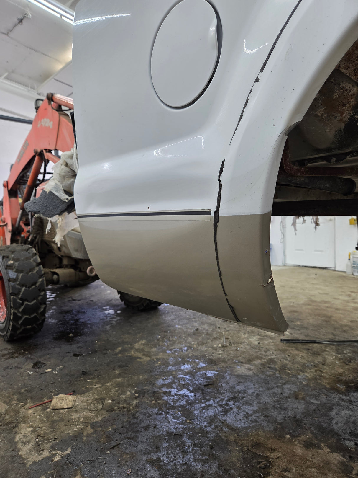 1999-2010 Ford Super Duty F250 F350 6' 9" Short Truck Bed