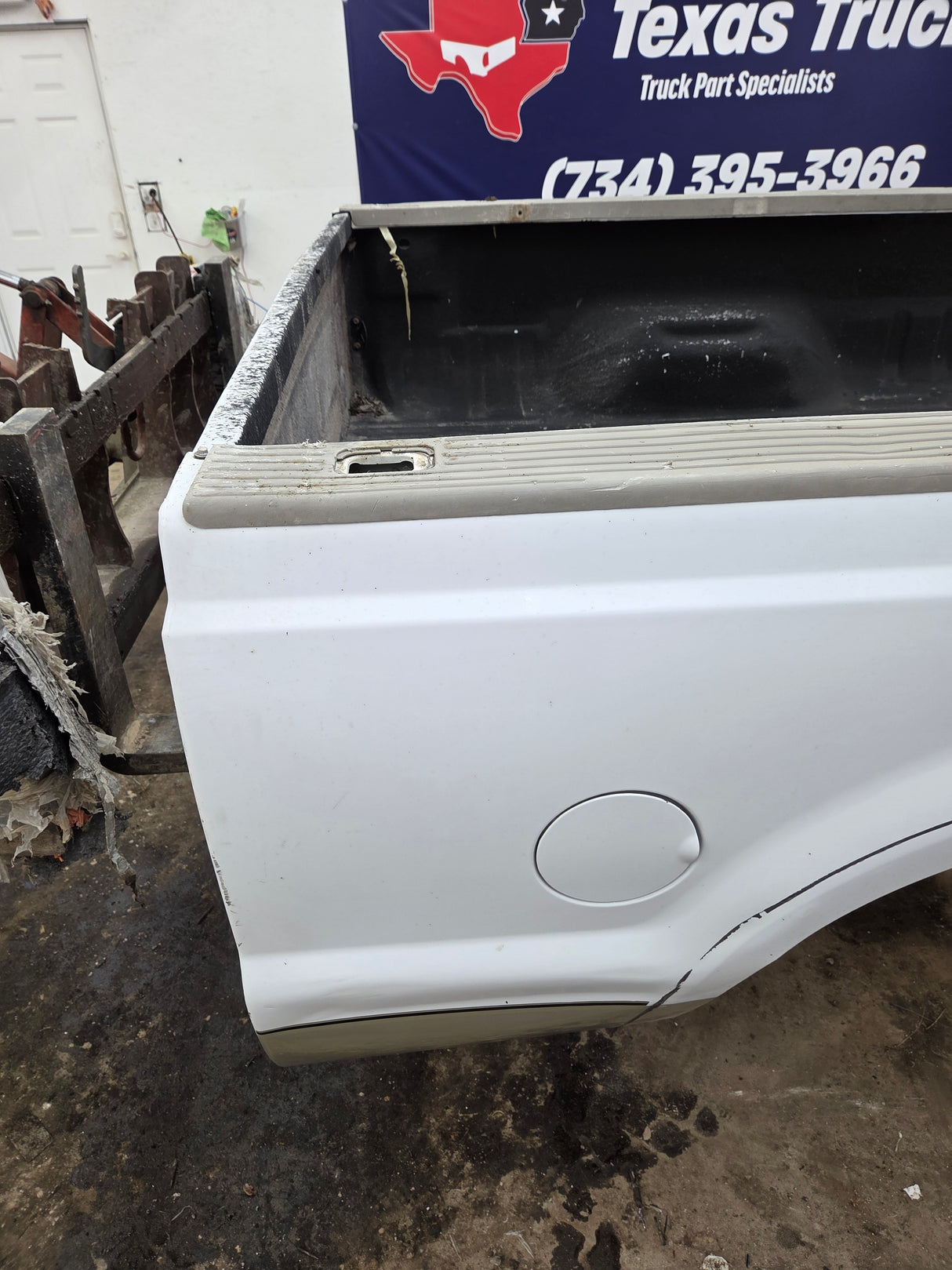 1999-2010 Ford Super Duty F250 F350 6' 9" Short Truck Bed