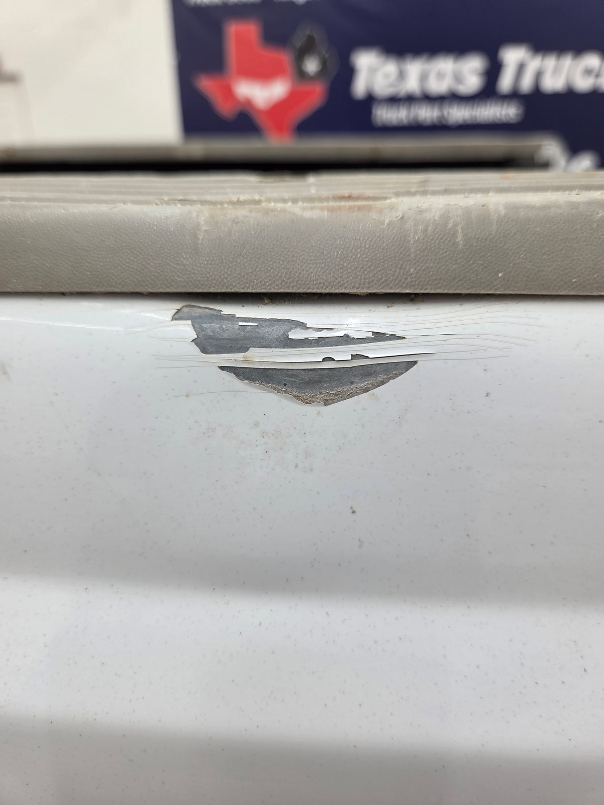 1999-2010 Ford Super Duty F250 F350 6' 9" Short Truck Bed
