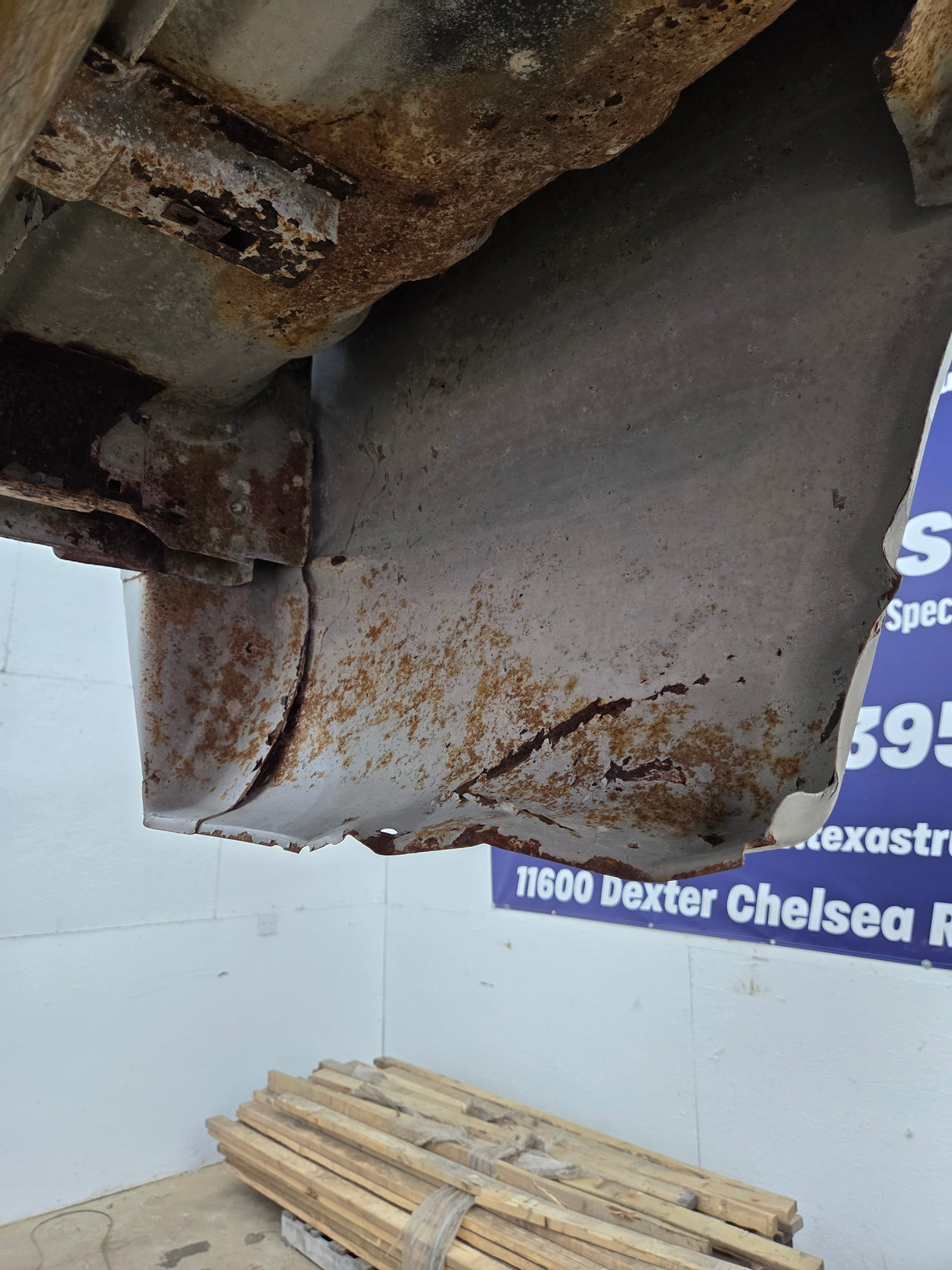 1999-2010 Ford Super Duty F250 F350 6' 9" Short Truck Bed