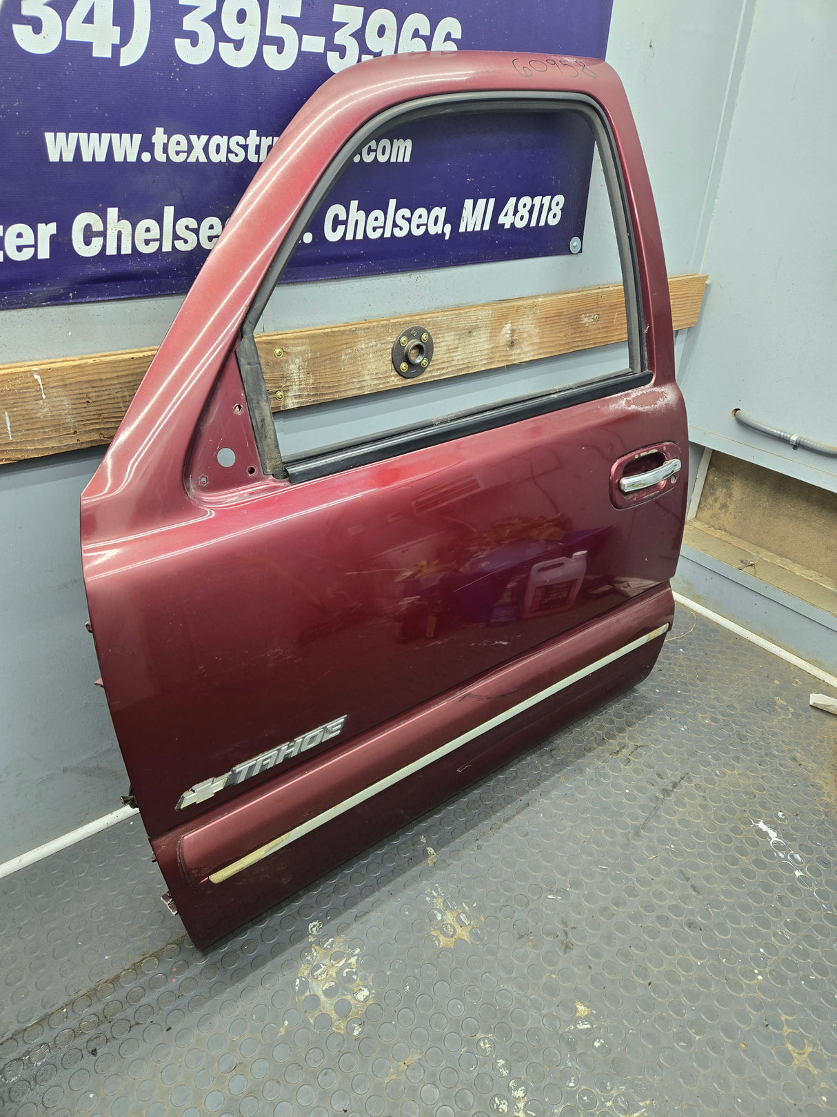 1999-2006 Chevrolet Silverado / GMC Sierra 1500 2500 3500 HD Front Driver Side Door LH
