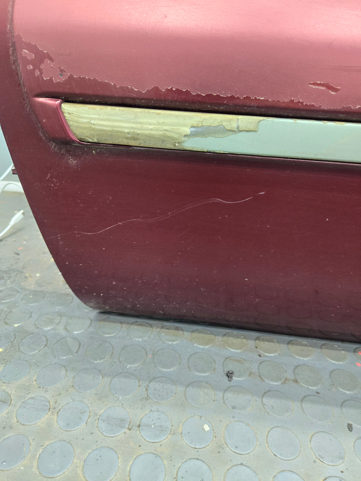 1999-2006 Chevrolet Silverado / GMC Sierra 1500 2500 3500 HD Front Driver Side Door LH