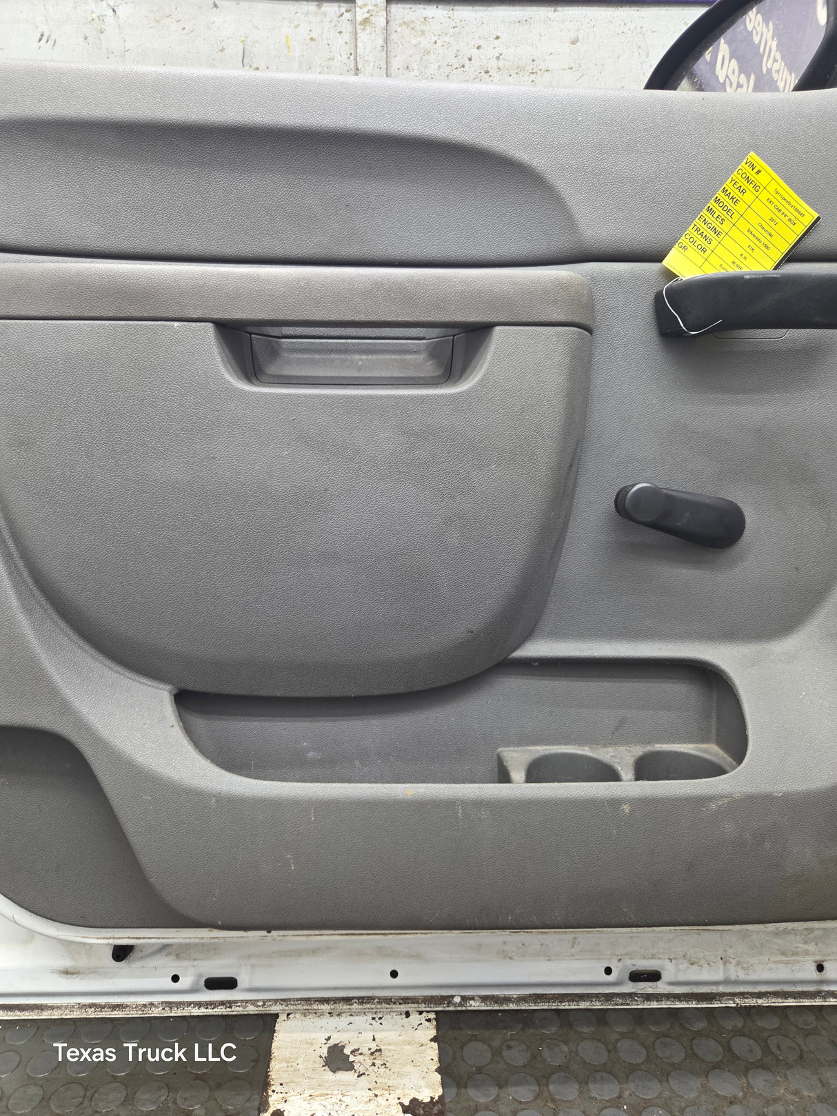 2007-2013 Chevrolet Silverado / GMC Sierra 1500 2500 3500 HD LH Front Driver Side Door