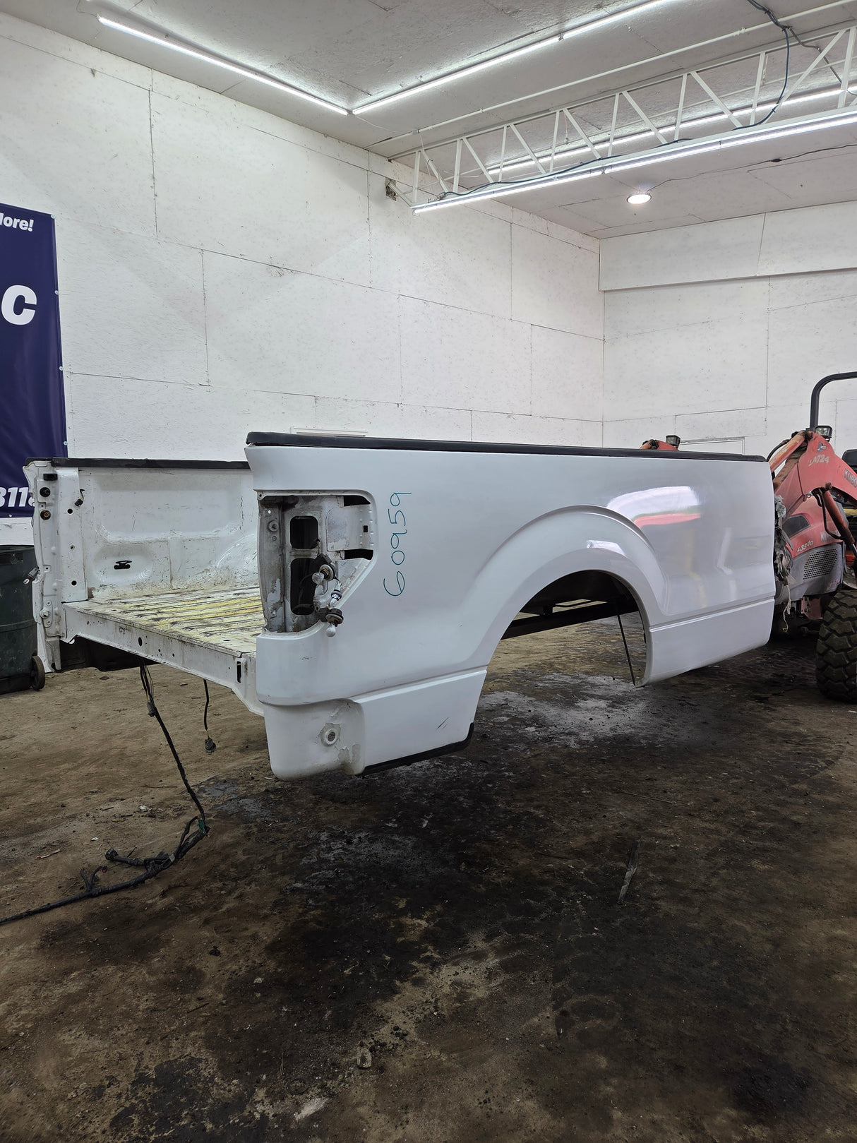 2009-2014 Ford F150 8' Long Truck Bed