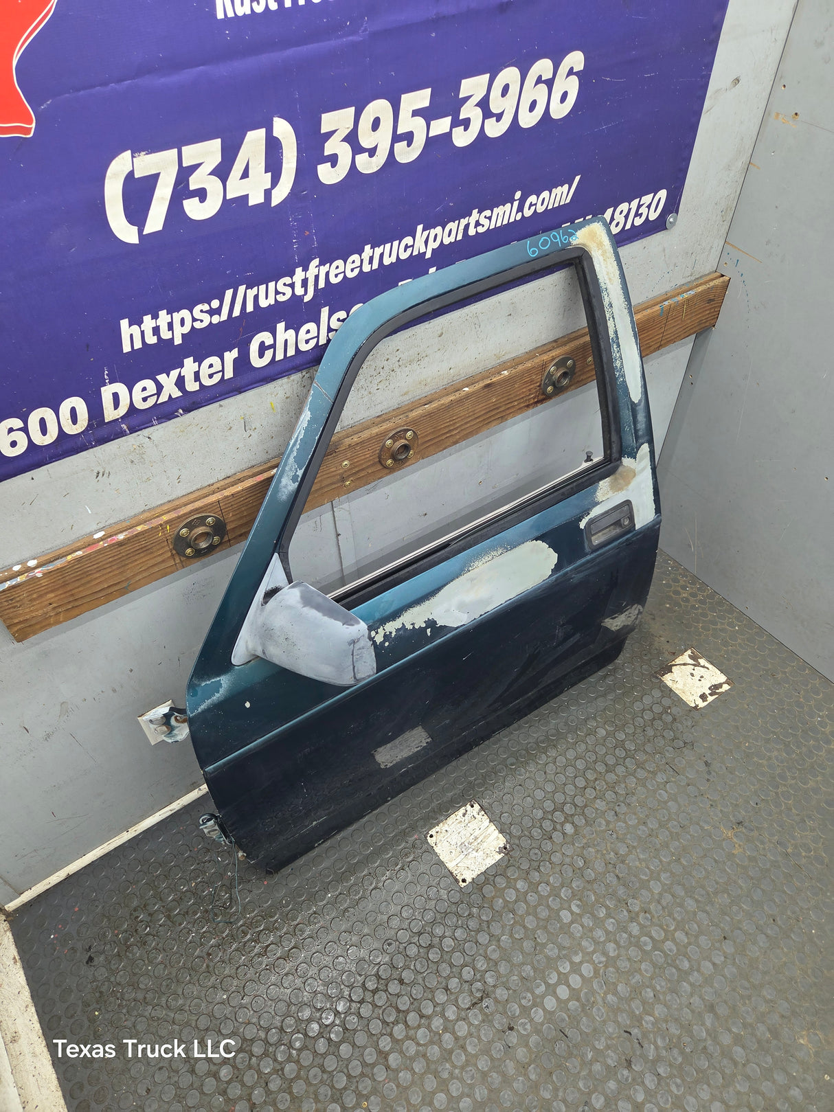 1992-1996 Dodge Dakota LH Driver Side Front Door