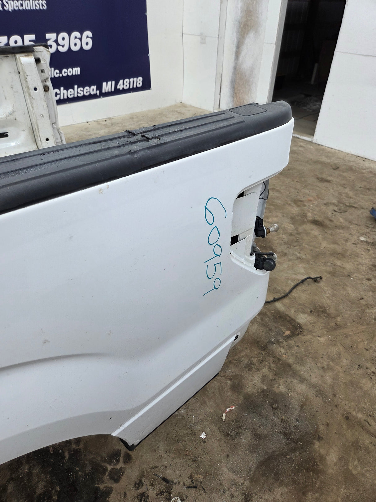 2009-2014 Ford F150 8' Long Truck Bed