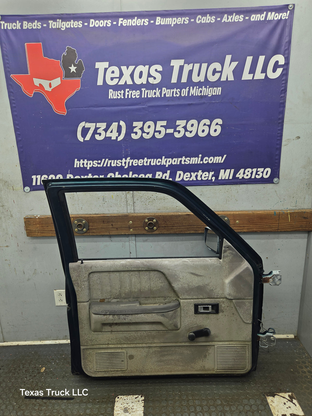 1992-1996 Dodge Dakota LH Driver Side Front Door