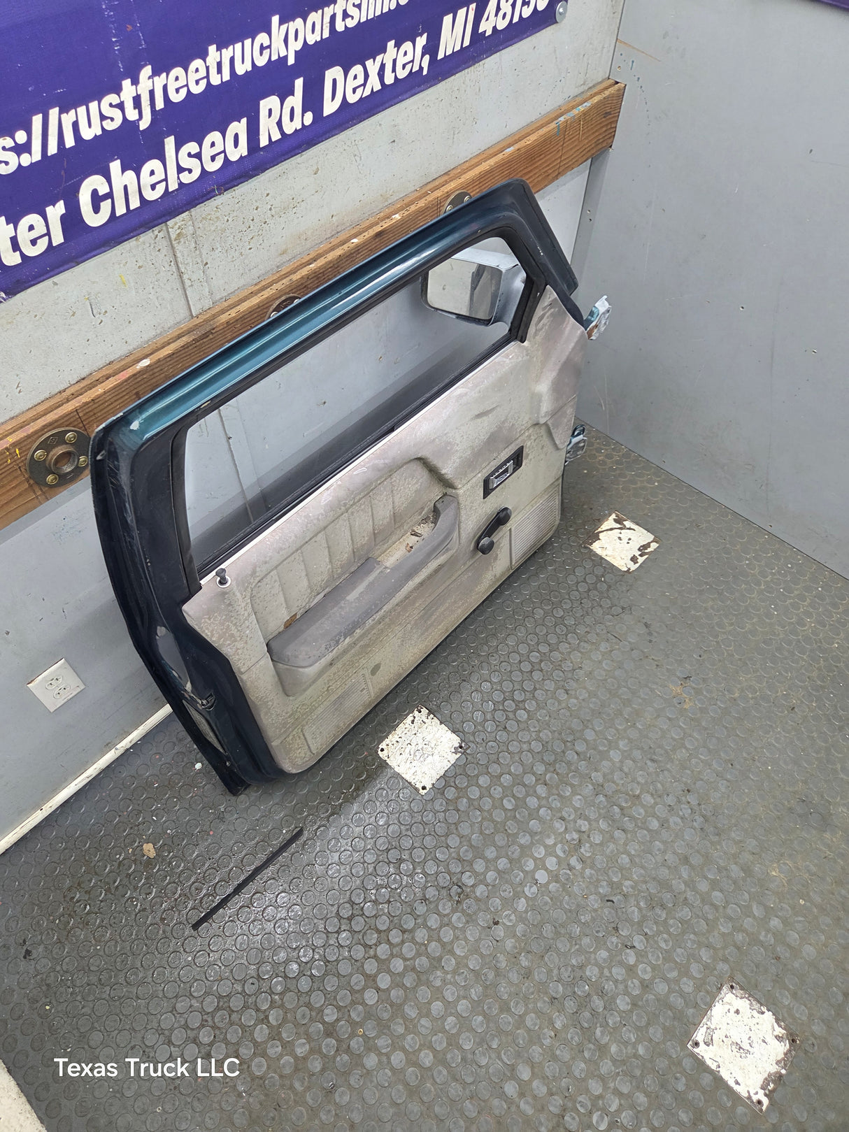 1992-1996 Dodge Dakota LH Driver Side Front Door