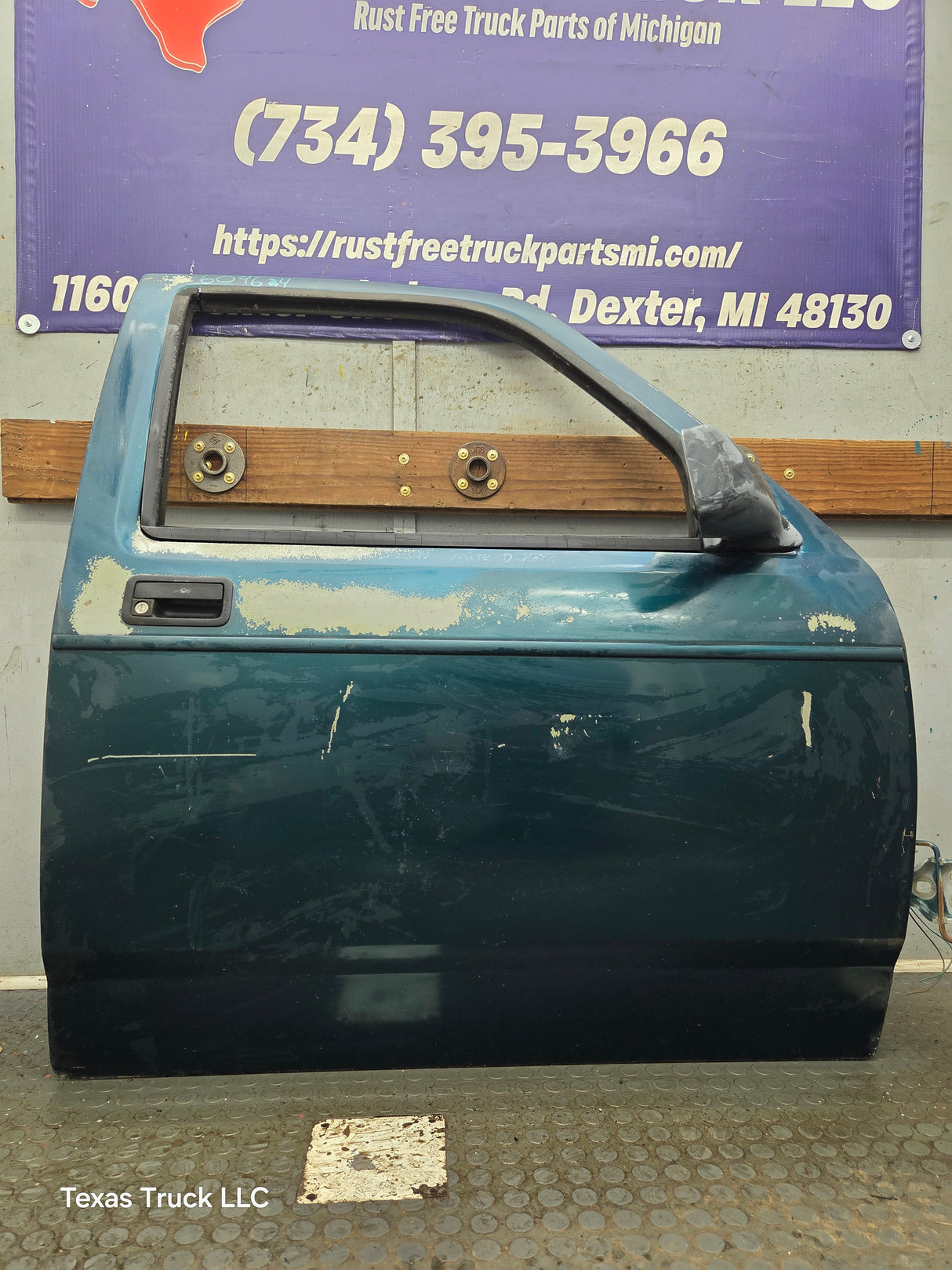 1992-1996 Dodge Dakota RH Passenger Side Front Door