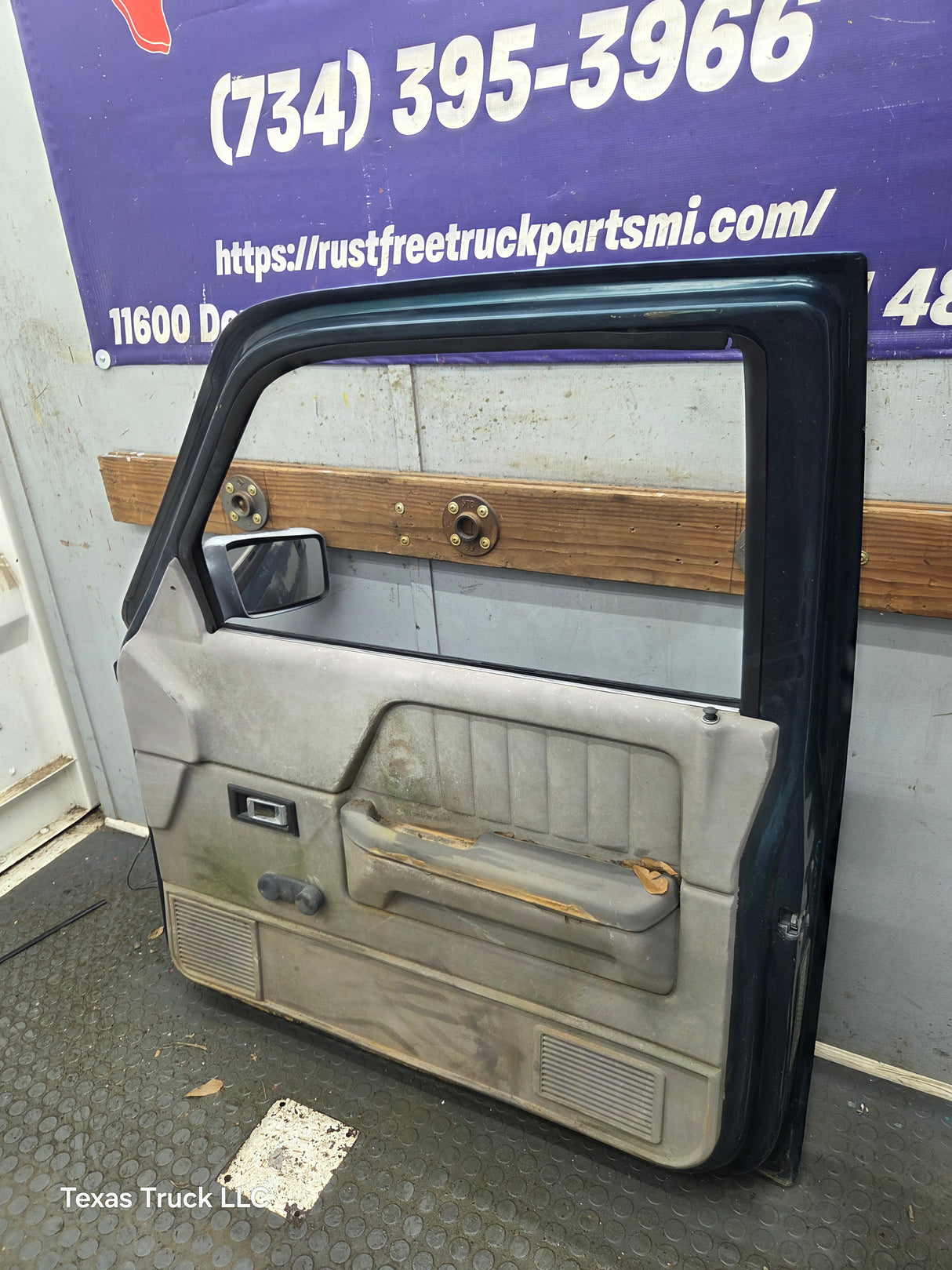 1992-1996 Dodge Dakota RH Passenger Side Front Door