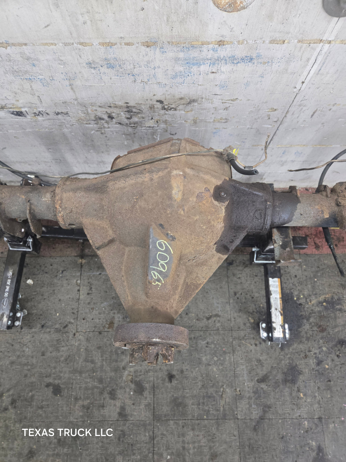 2001-2007 Chevrolet Silverado / GMC Sierra 2500 3500 HD Rear Axle 3.73 11.5" 117k miles