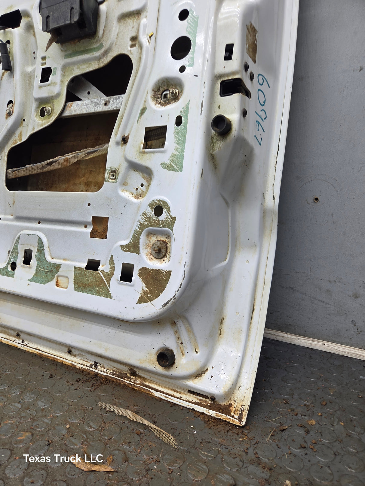 1999-2011 Ford Super Duty RH Passenger Side Rear Crew Cab Door F250 F350 F450 F550