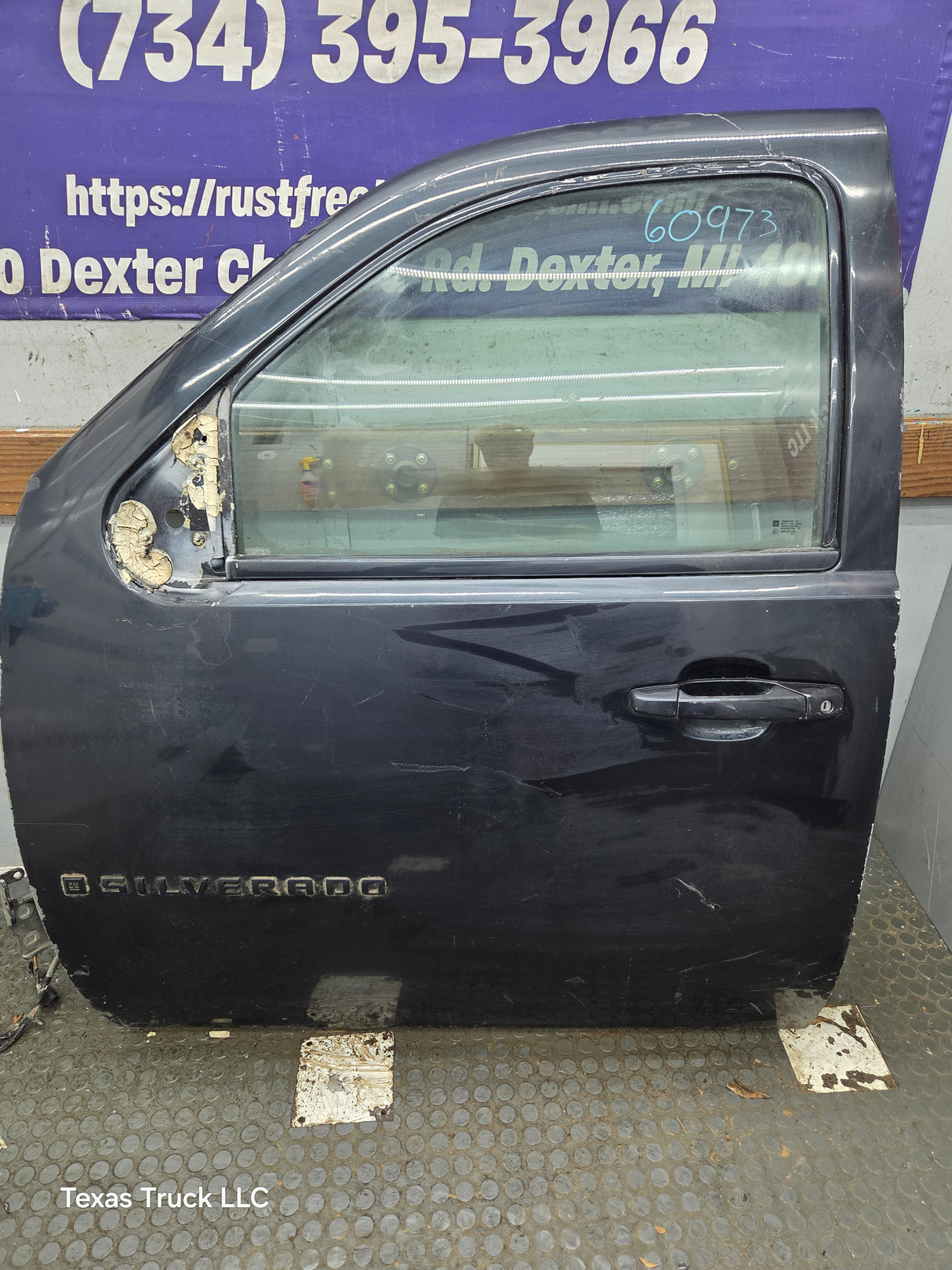2007-2013 Chevrolet Silverado / GMC Sierra 1500 2500 3500 HD LH Front Driver Side Door