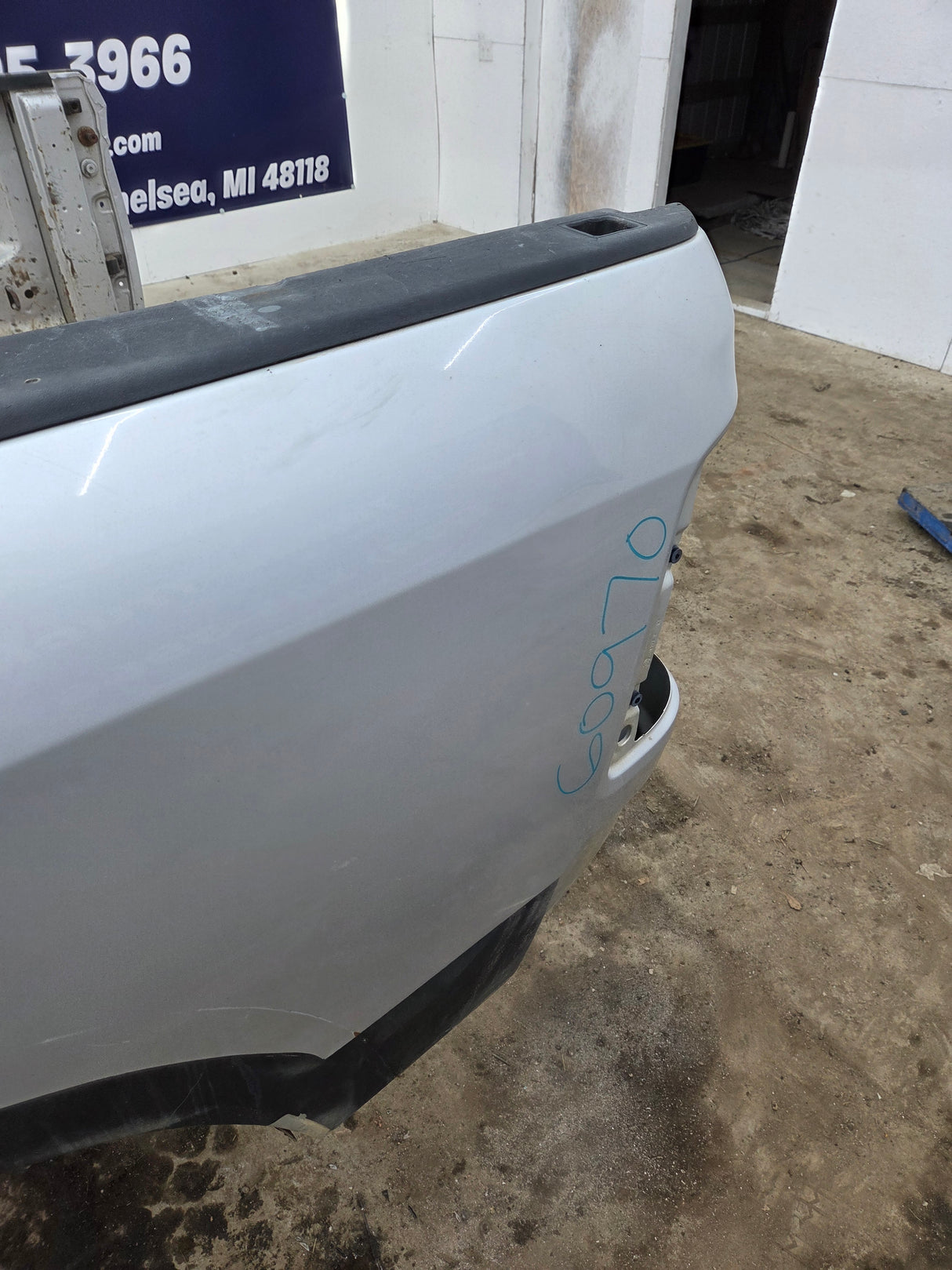 2009-2018 Dodge Ram 4th Gen 1500 2500 3500 6' 4" Short Truck Bed