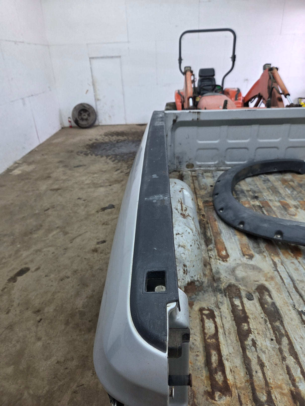 2009-2018 Dodge Ram 4th Gen 1500 2500 3500 6' 4" Short Truck Bed