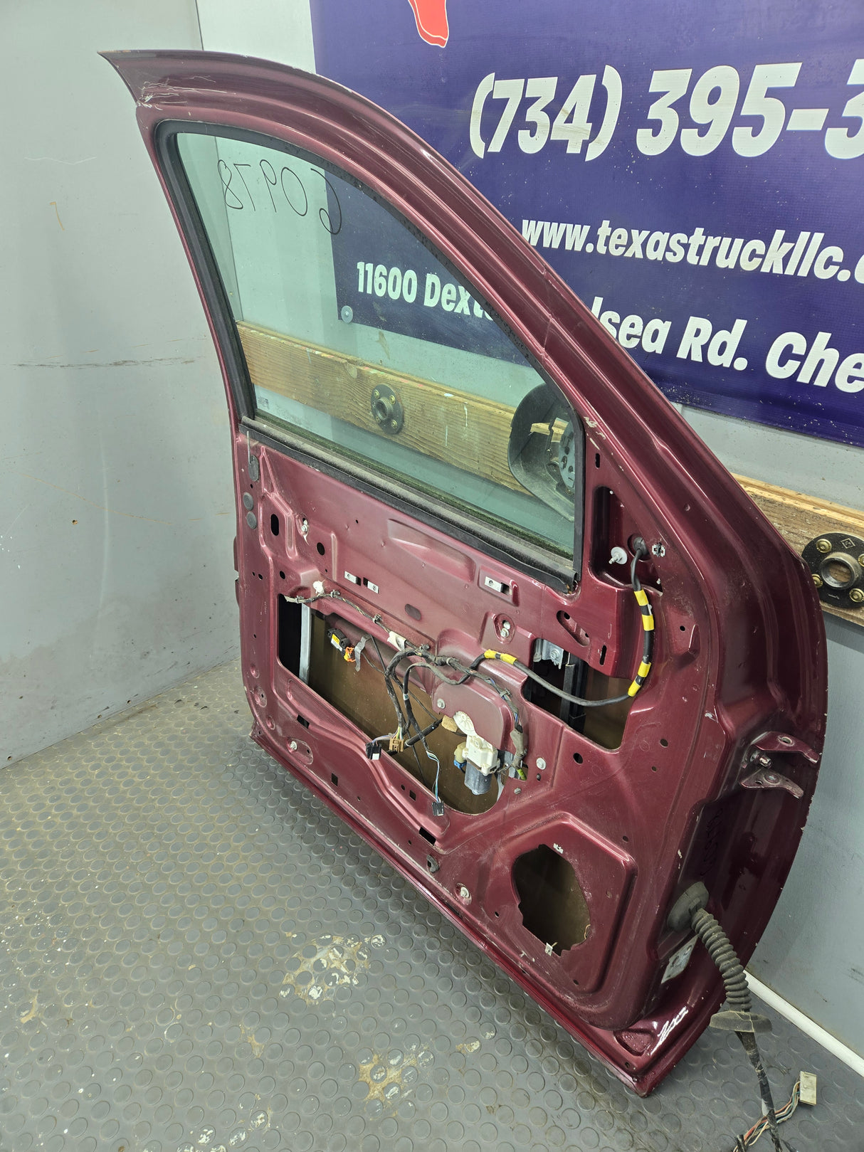 2007-2013 Chevrolet Silverado / GMC Sierra 1500 2500 3500 HD LH Front Driver Side Door