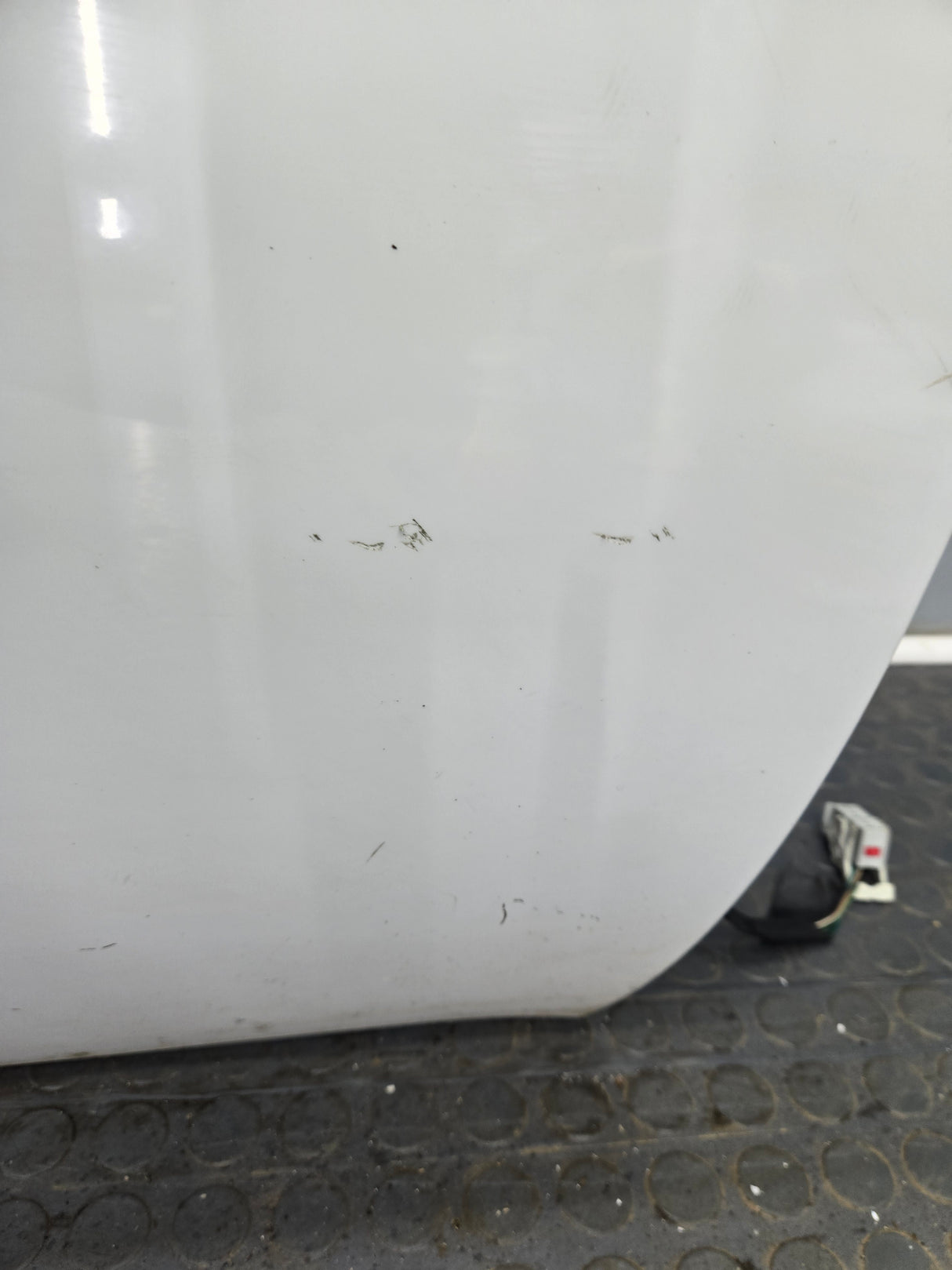 2007-2013 Chevrolet Silverado / GMC Sierra 1500 2500 3500 HD RH Front Passenger Side Door