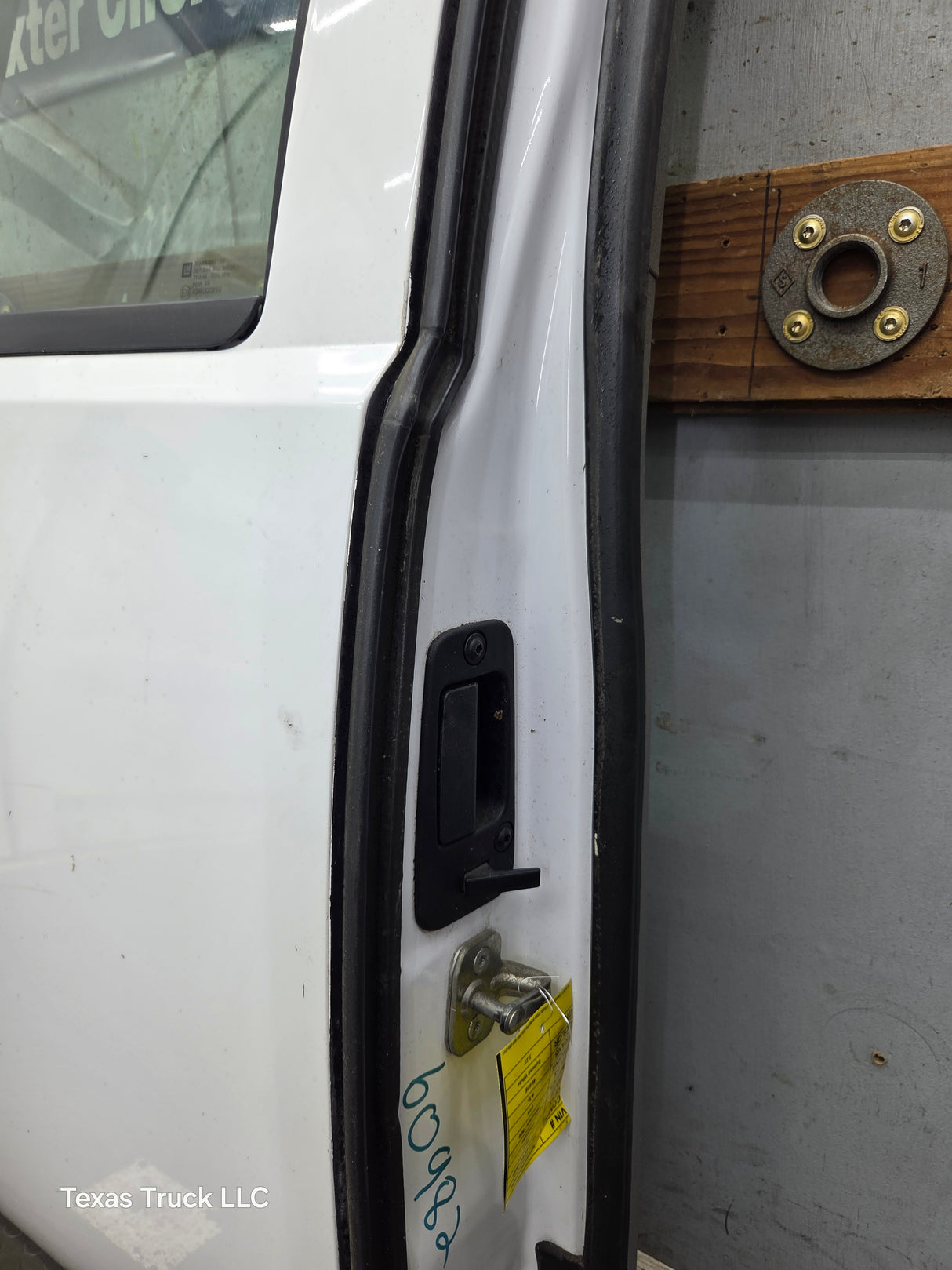 2007-2013 Chevrolet Silverado / GMC Sierra 1500 2500 3500 HD Passenger side Extended Cab RH Rear Door