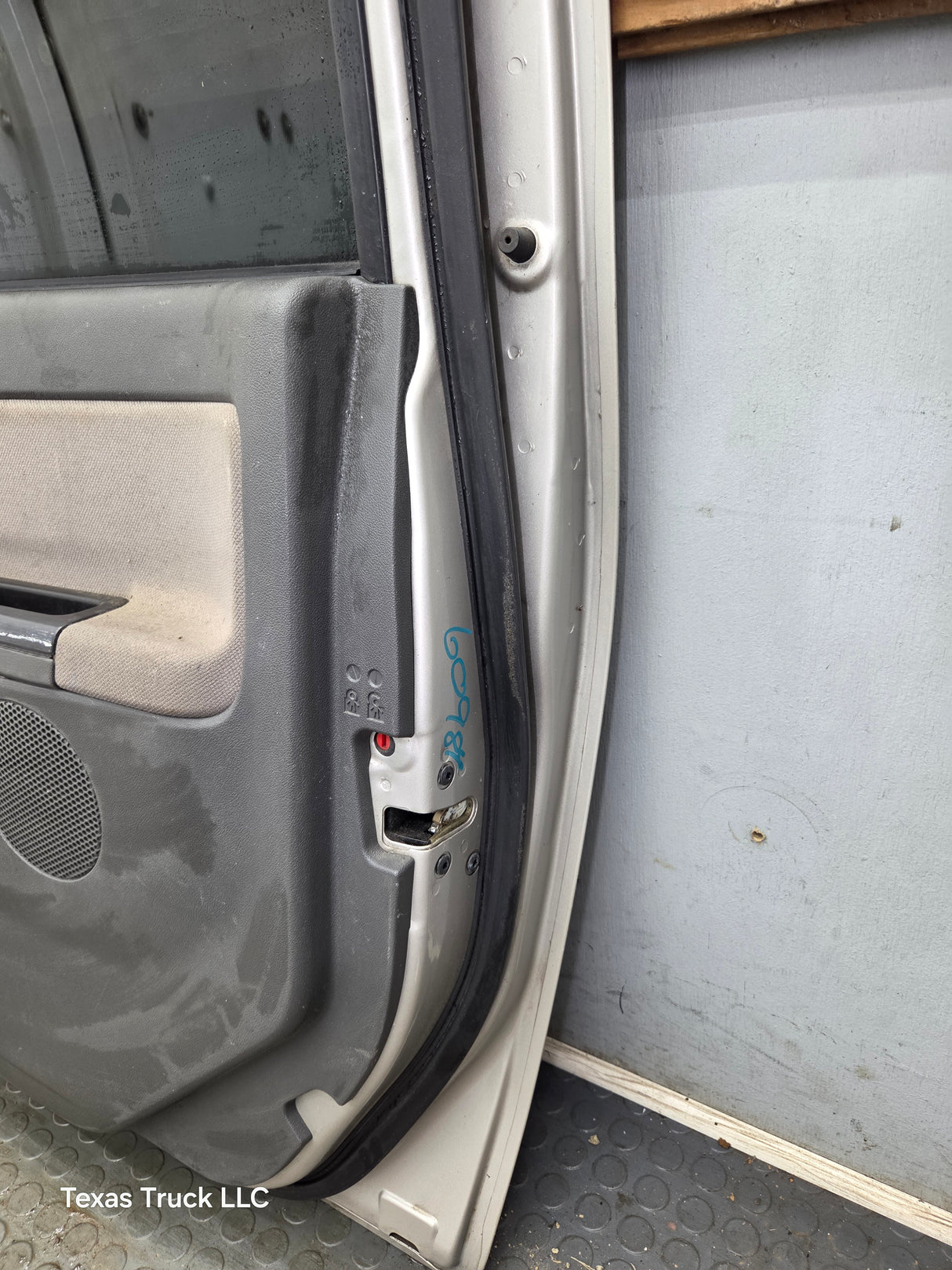 2004-2012 Chevrolet Colorado / GMC Canyon Passenger Side Rear Crew Cab Door RH