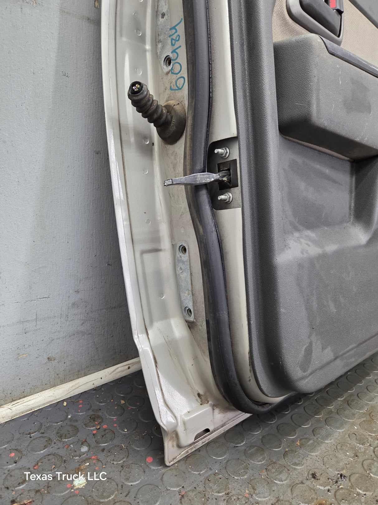 2004-2012 Chevrolet Colorado / GMC Canyon Passenger Side Rear Crew Cab Door RH