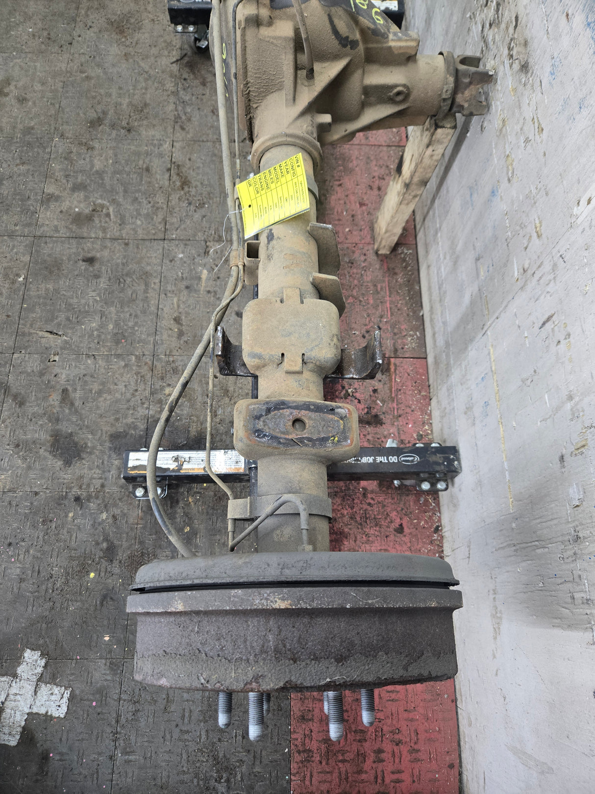 2005-2007 Chevrolet Silverado GMC Sierra 1500 3.23 Rear Axle