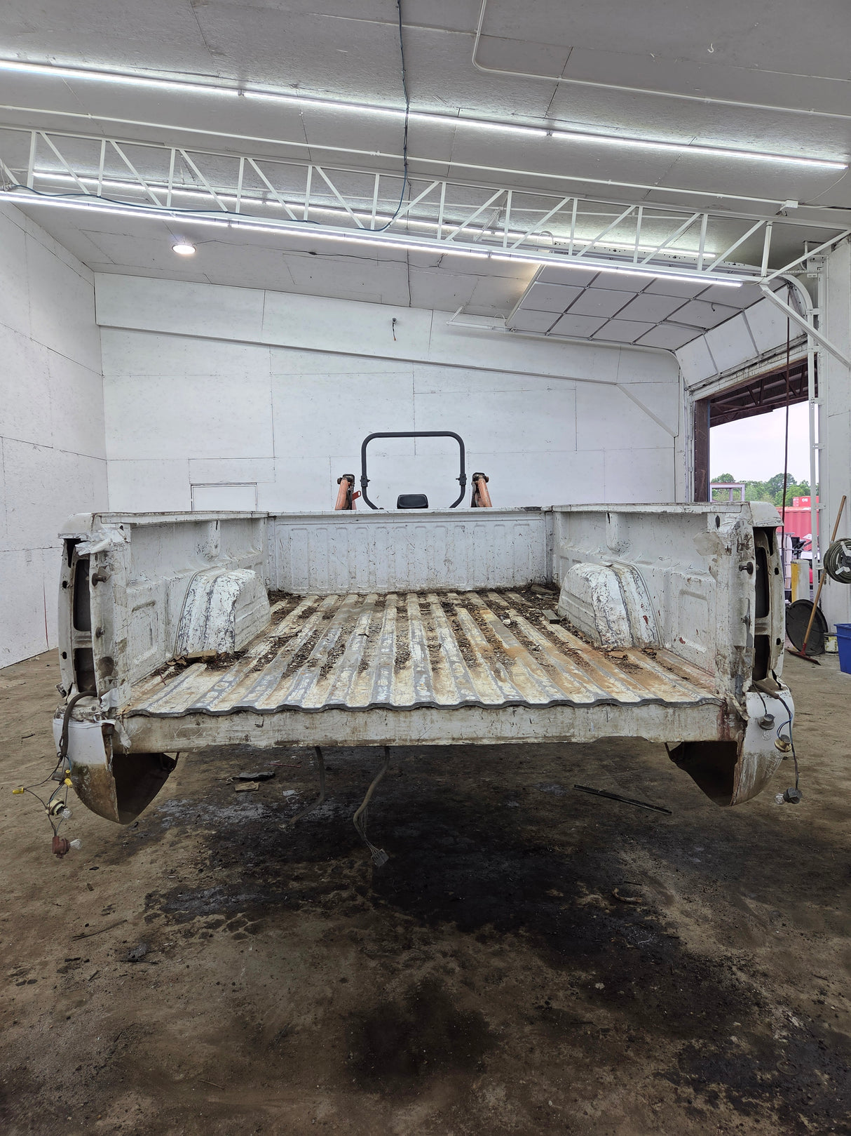 1999-2007 Chevrolet Silverado / GMC Sierra 1500 2500 3500 HD 8' Long Bed Truck Bed