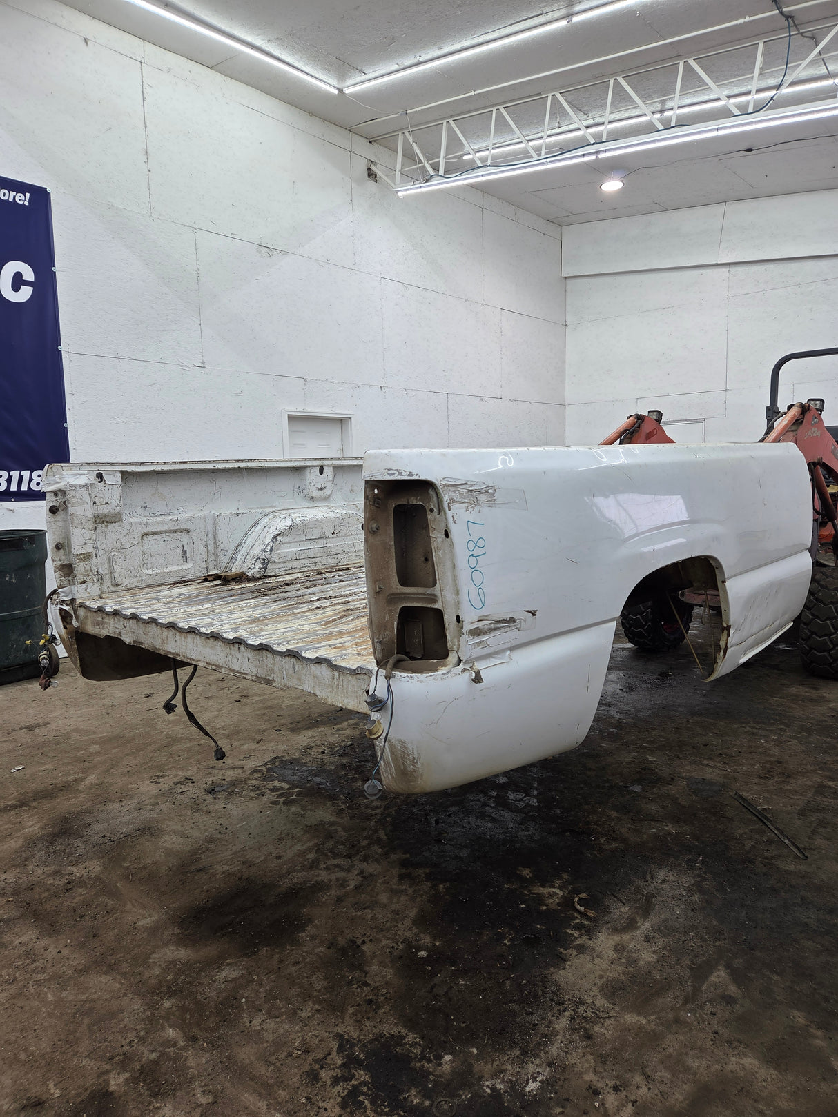 1999-2007 Chevrolet Silverado / GMC Sierra 1500 2500 3500 HD 8' Long Bed Truck Bed