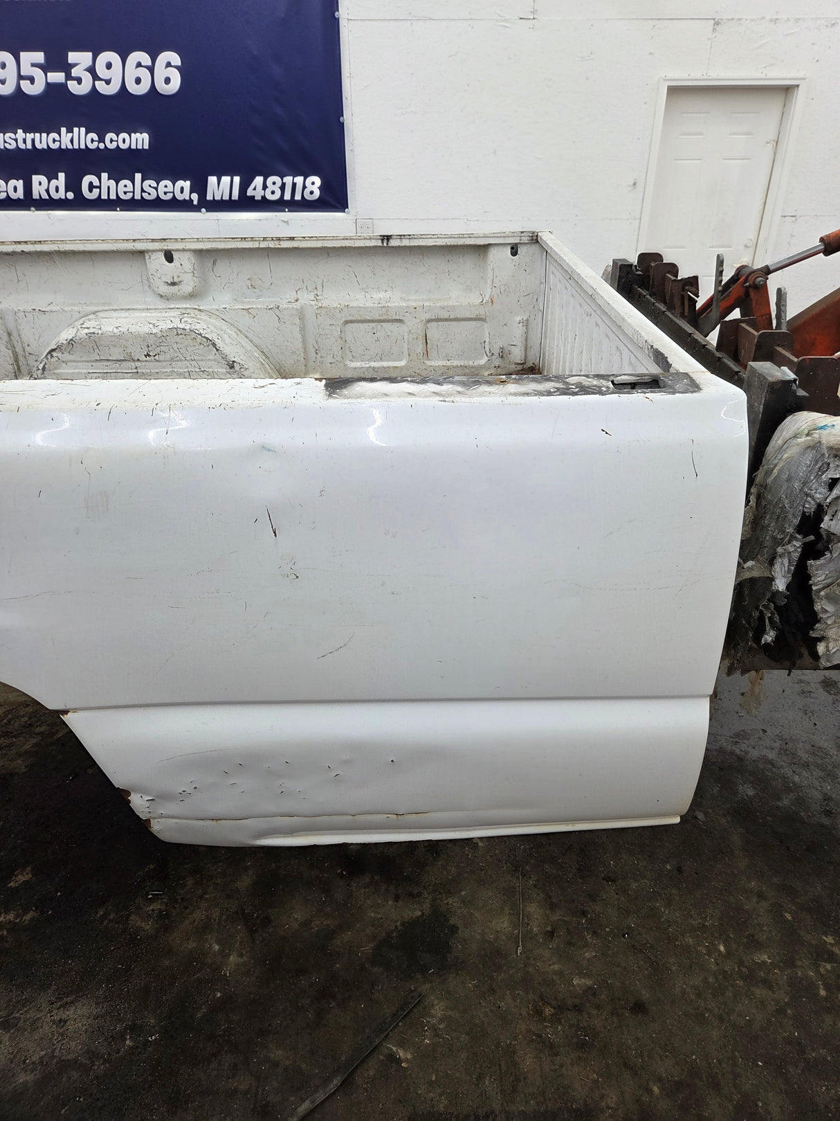 1999-2007 Chevrolet Silverado / GMC Sierra 1500 2500 3500 HD 8' Long Bed Truck Bed