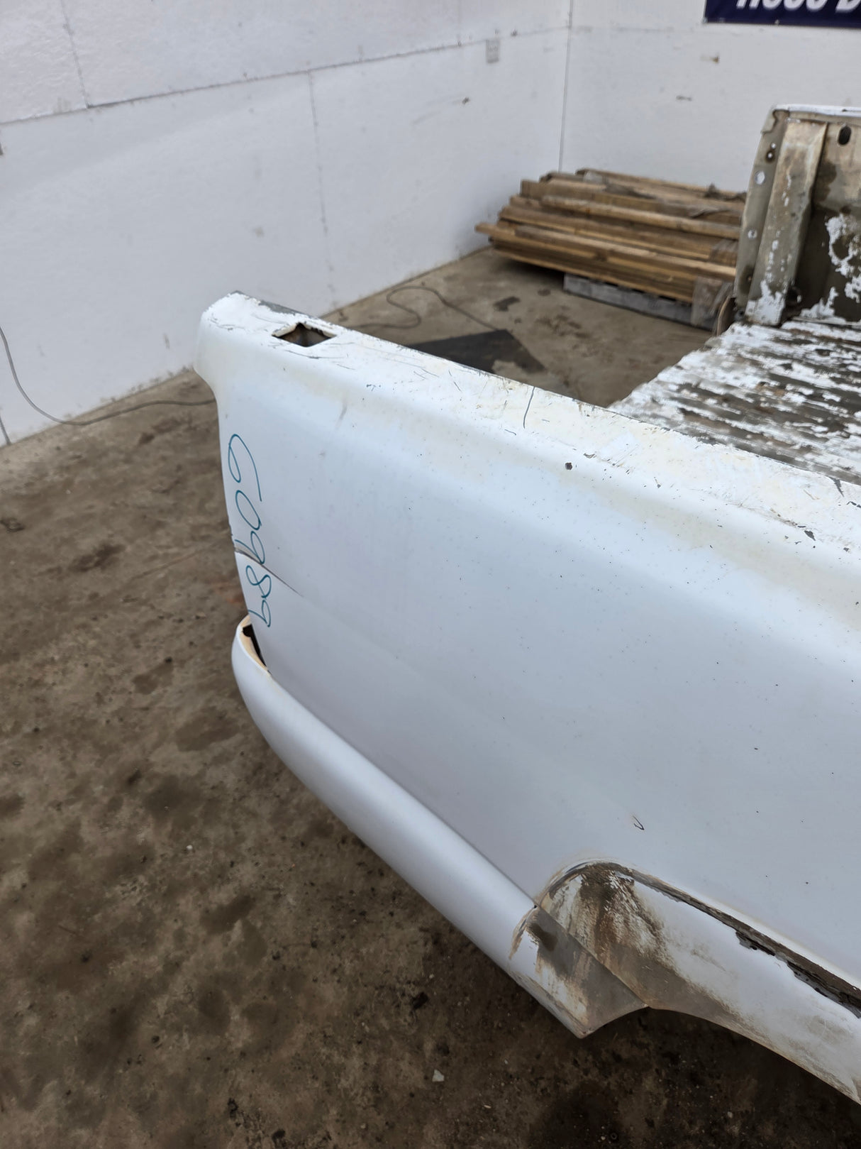 1999-2007 Chevrolet Silverado / GMC Sierra 1500 2500 3500 HD 8' Long Bed Truck Bed