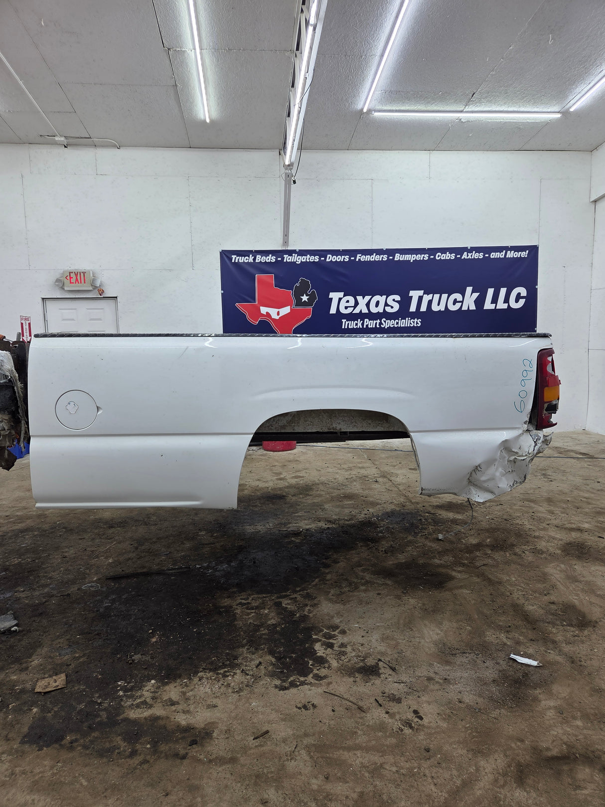 1999-2007 Chevrolet Silverado / GMC Sierra 1500 2500 3500 HD 8' Long Bed Truck Bed