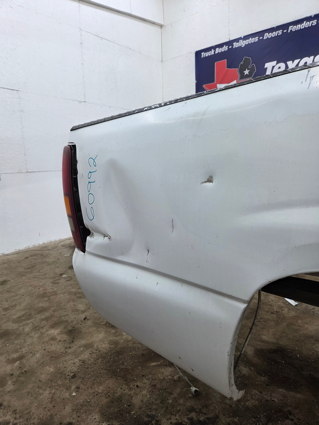 1999-2007 Chevrolet Silverado / GMC Sierra 1500 2500 3500 HD 8' Long Bed Truck Bed