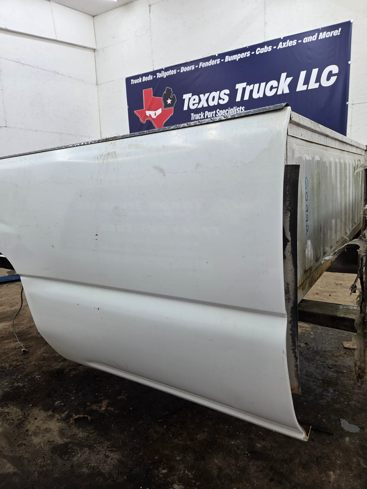 1999-2007 Chevrolet Silverado / GMC Sierra 1500 2500 3500 HD 8' Long Bed Truck Bed