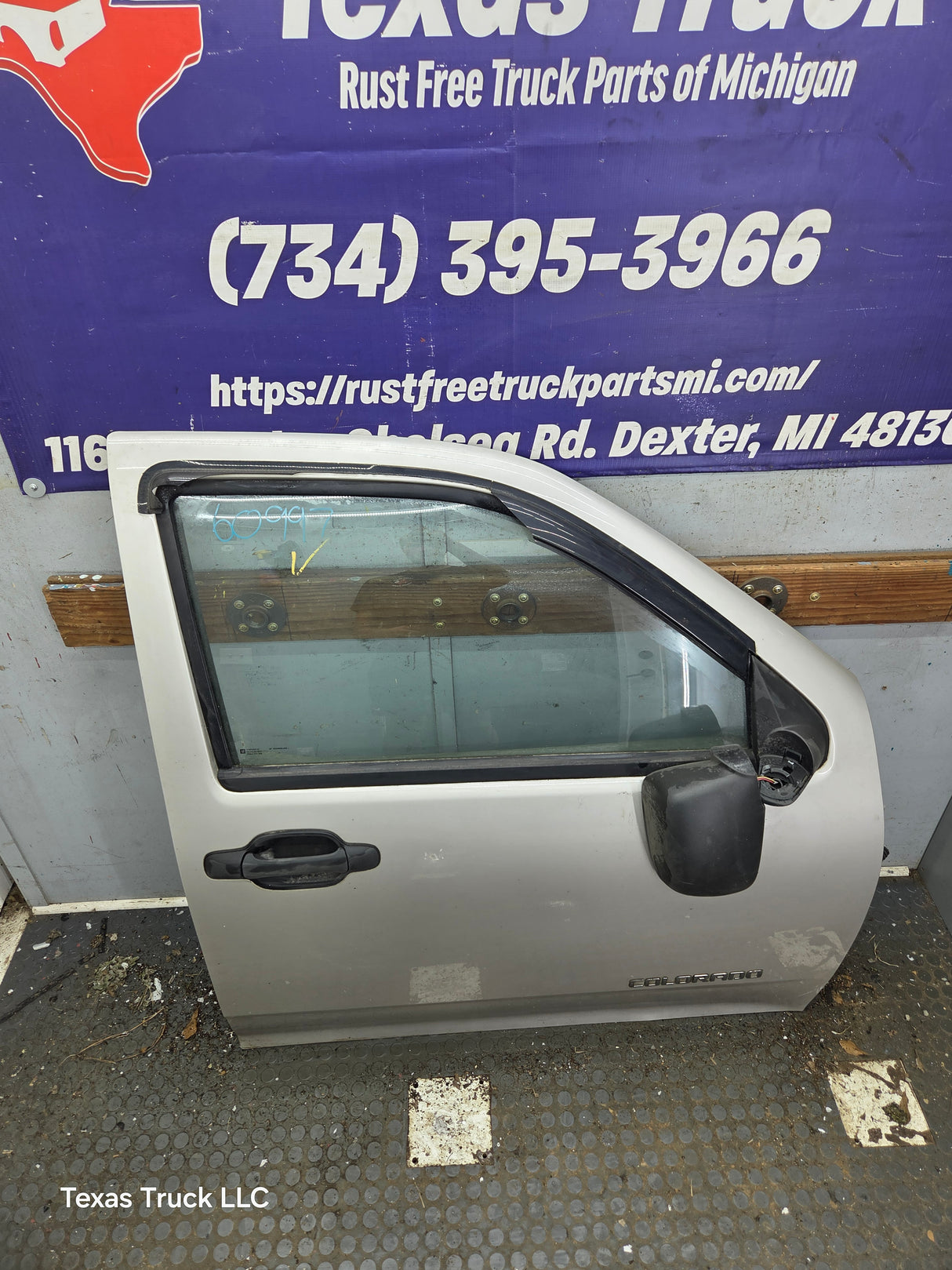 2004-2012 Chevrolet Colorado / GMC Canyon Passenger Side Crew Cab Door RH