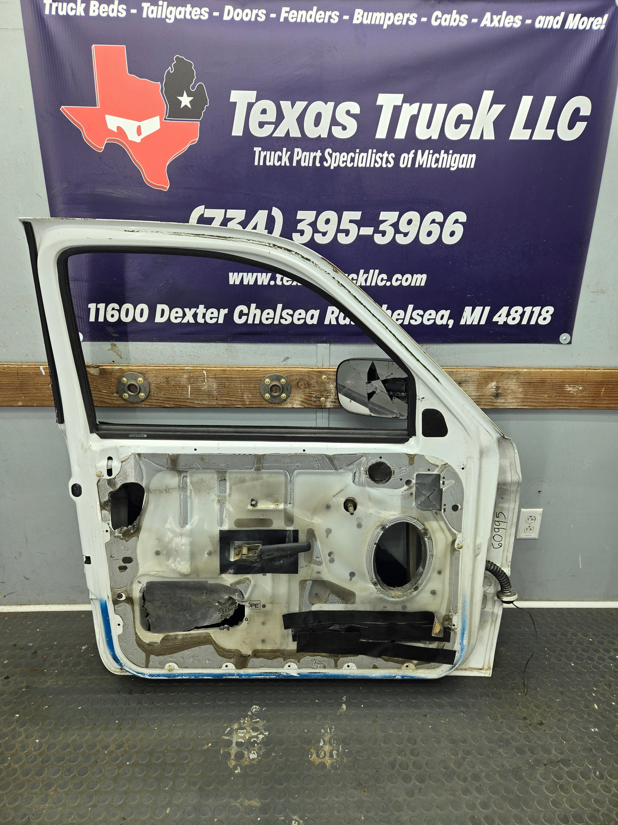 1994-2002 Dodge Ram 2nd Gen LH Driver Side Front Door Regular Cab / 2 Door Ext Cab 1500 2500 3500 ROUND CORNER