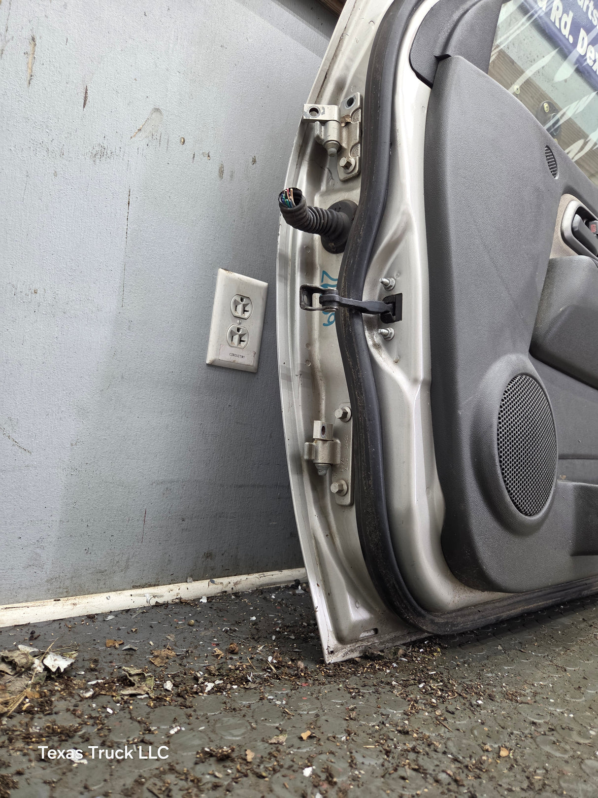 2004-2012 Chevrolet Colorado / GMC Canyon Passenger Side Crew Cab Door RH