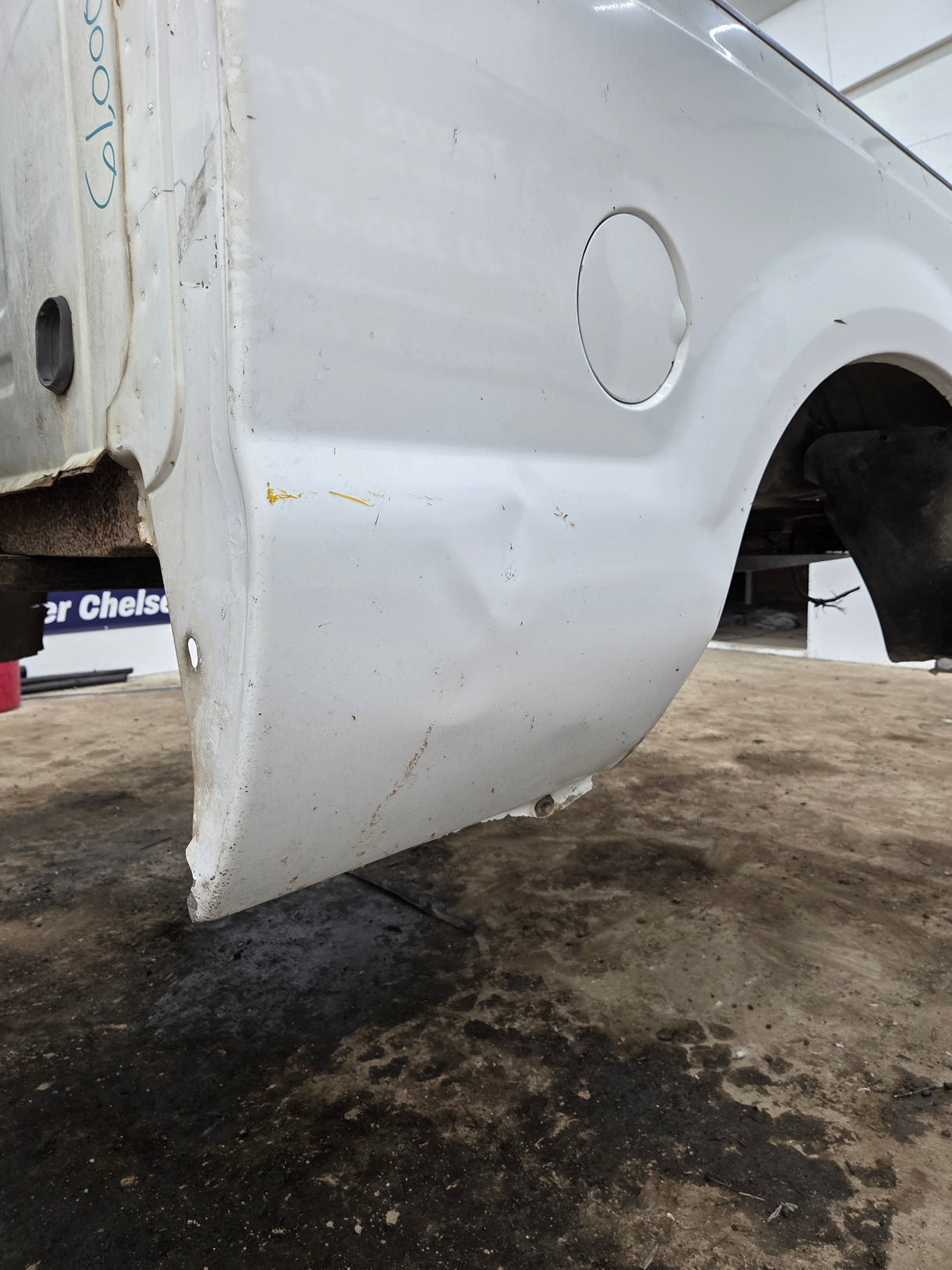 1999-2010 Ford Super Duty F250 F350 6' 9" Short Truck Bed