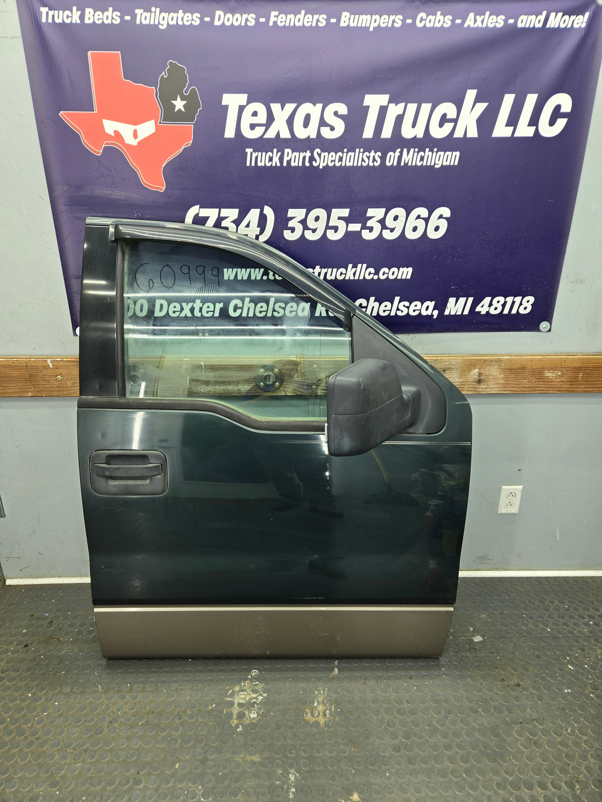 2004-2008 Ford F150 Crew Cab Passenger Side Front Door RH
