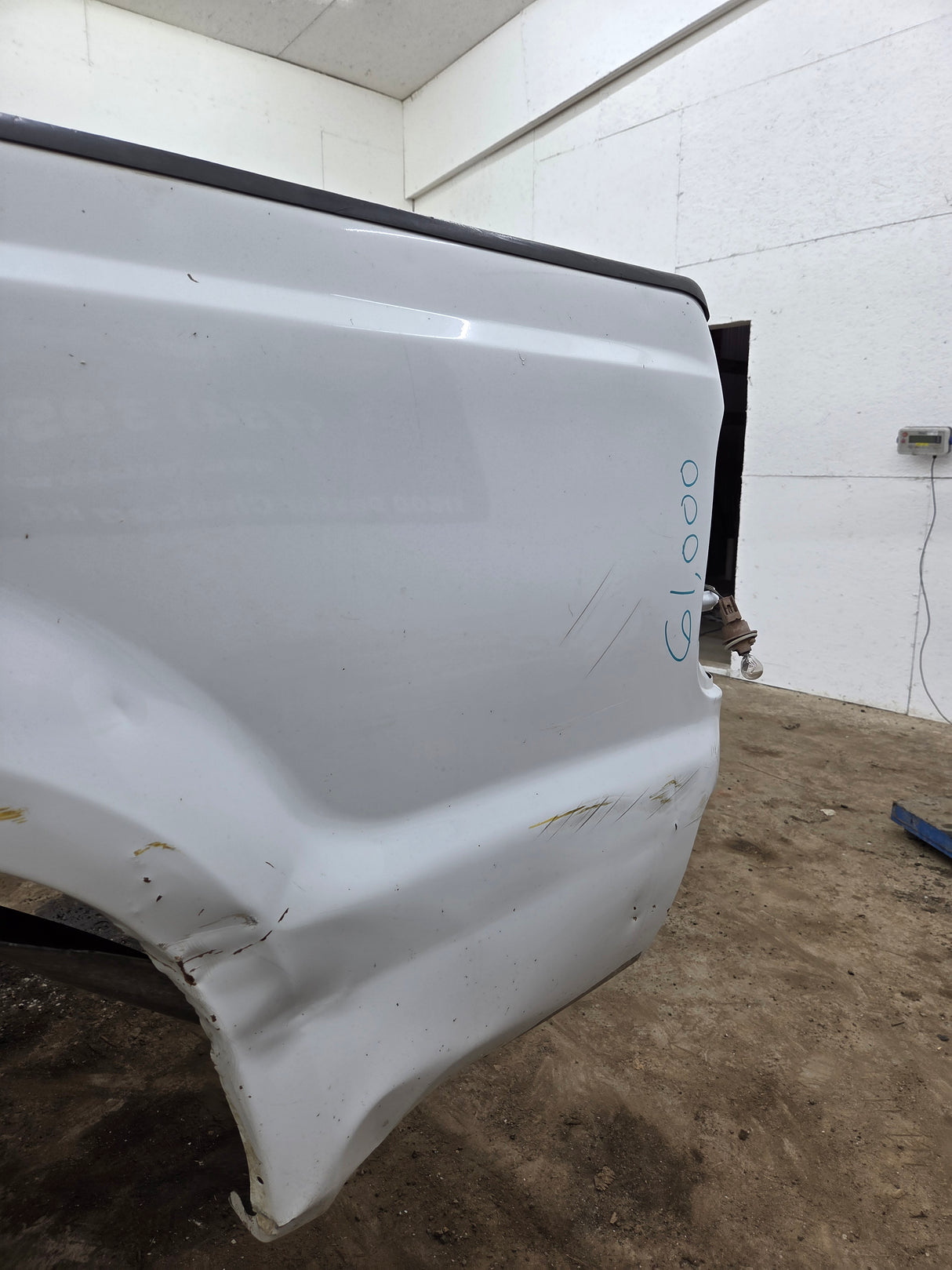 1999-2010 Ford Super Duty F250 F350 6' 9" Short Truck Bed
